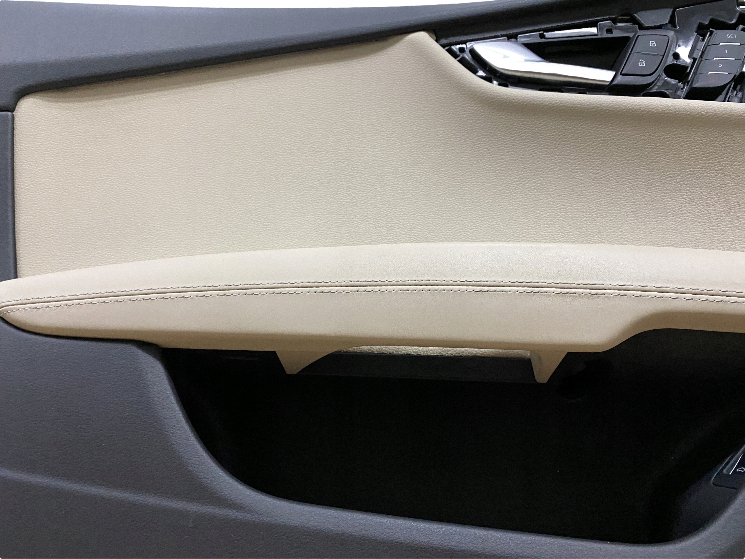 AUDI A7 upholstery side door left front leather