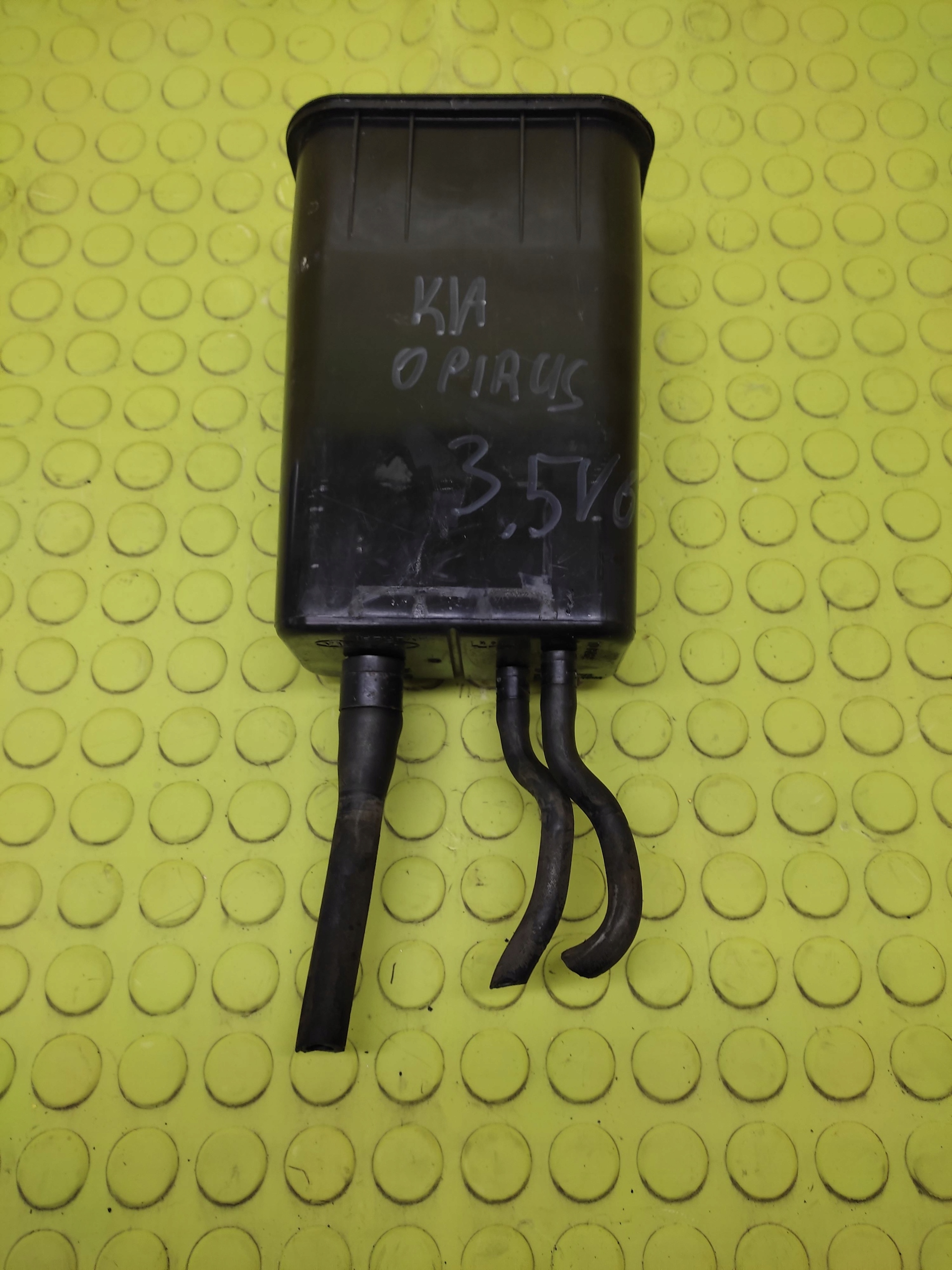 KIA OPIRUS 3.5 V6 uhlíkový filter 314203F100