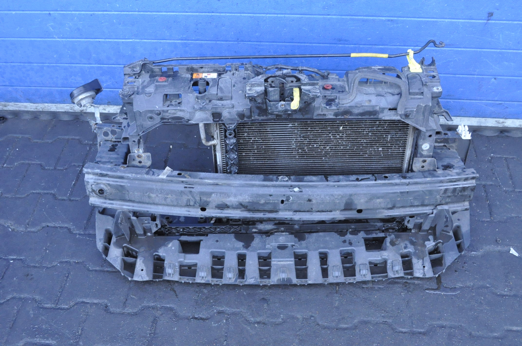 FORD FIESTA MK7 1.0 PAS PRZEDNI KOMPLET WNTYLATOR