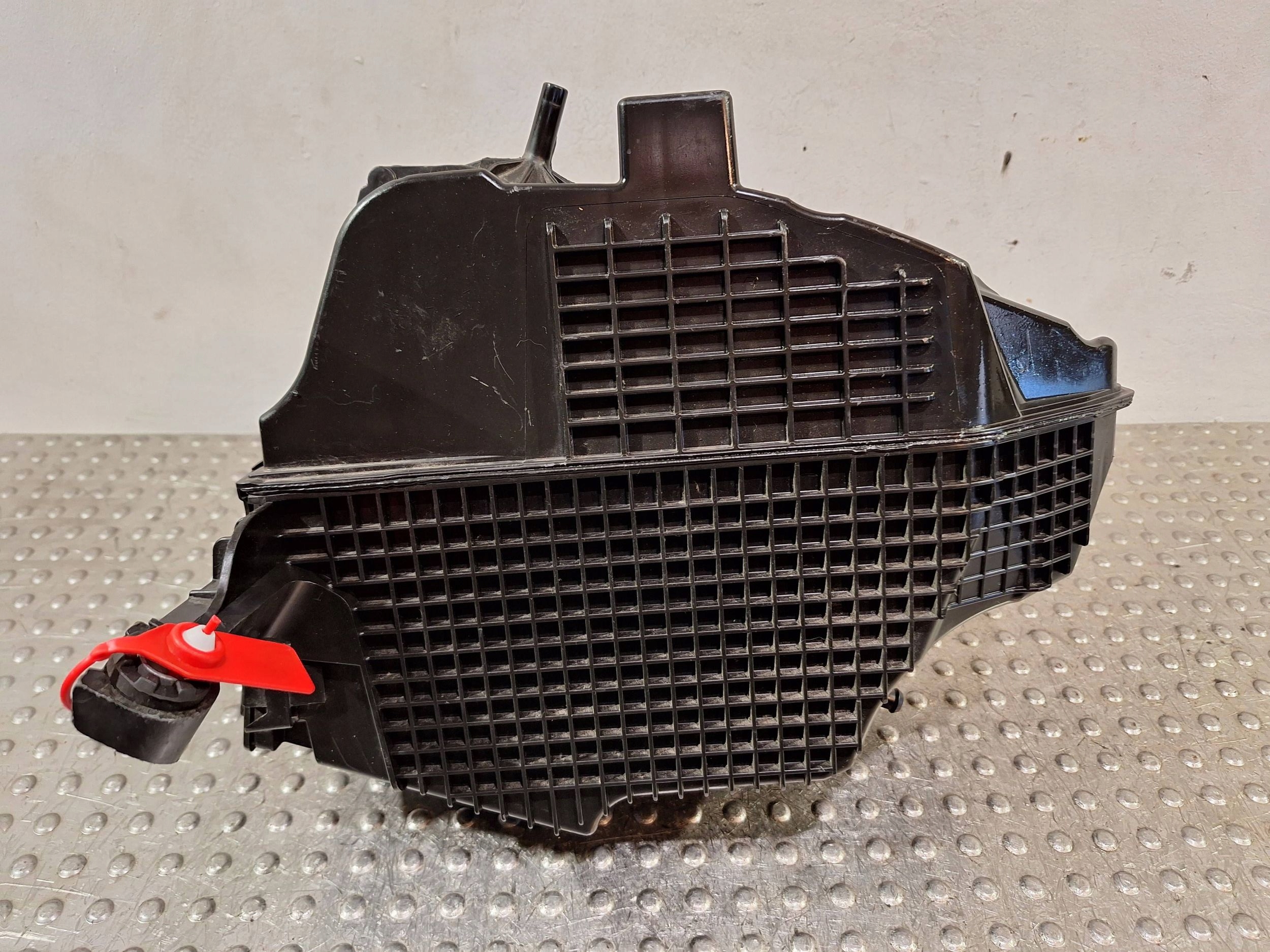 Gehäuse filter luft 8201173592 DACIA DOKKER LODGY 1.2 TCE 16