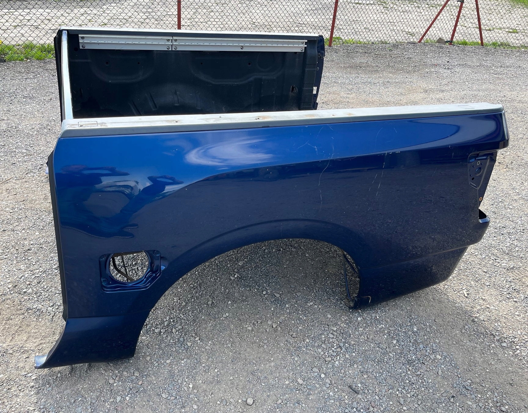 Paka cambio zabudowa parafango Nissan Titan 2016