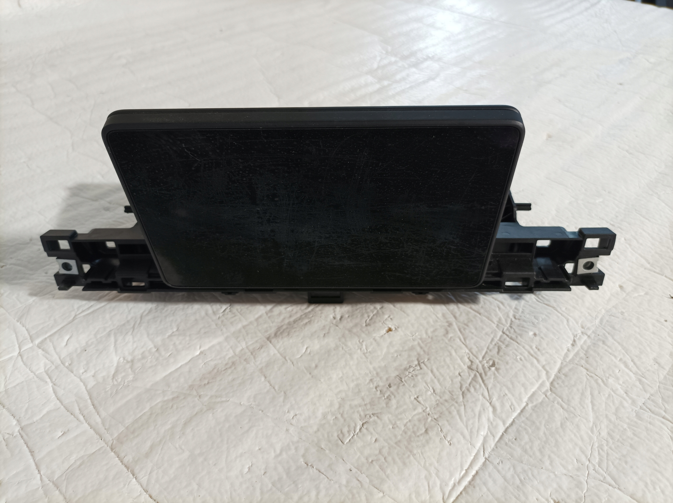 AUDI A4 B9 display MMI navigation 8W1919604