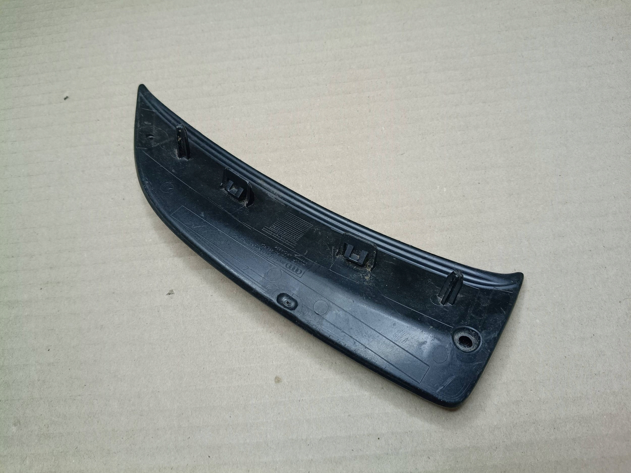 grid of a bumper front Audi RS4 B9 8W9853467