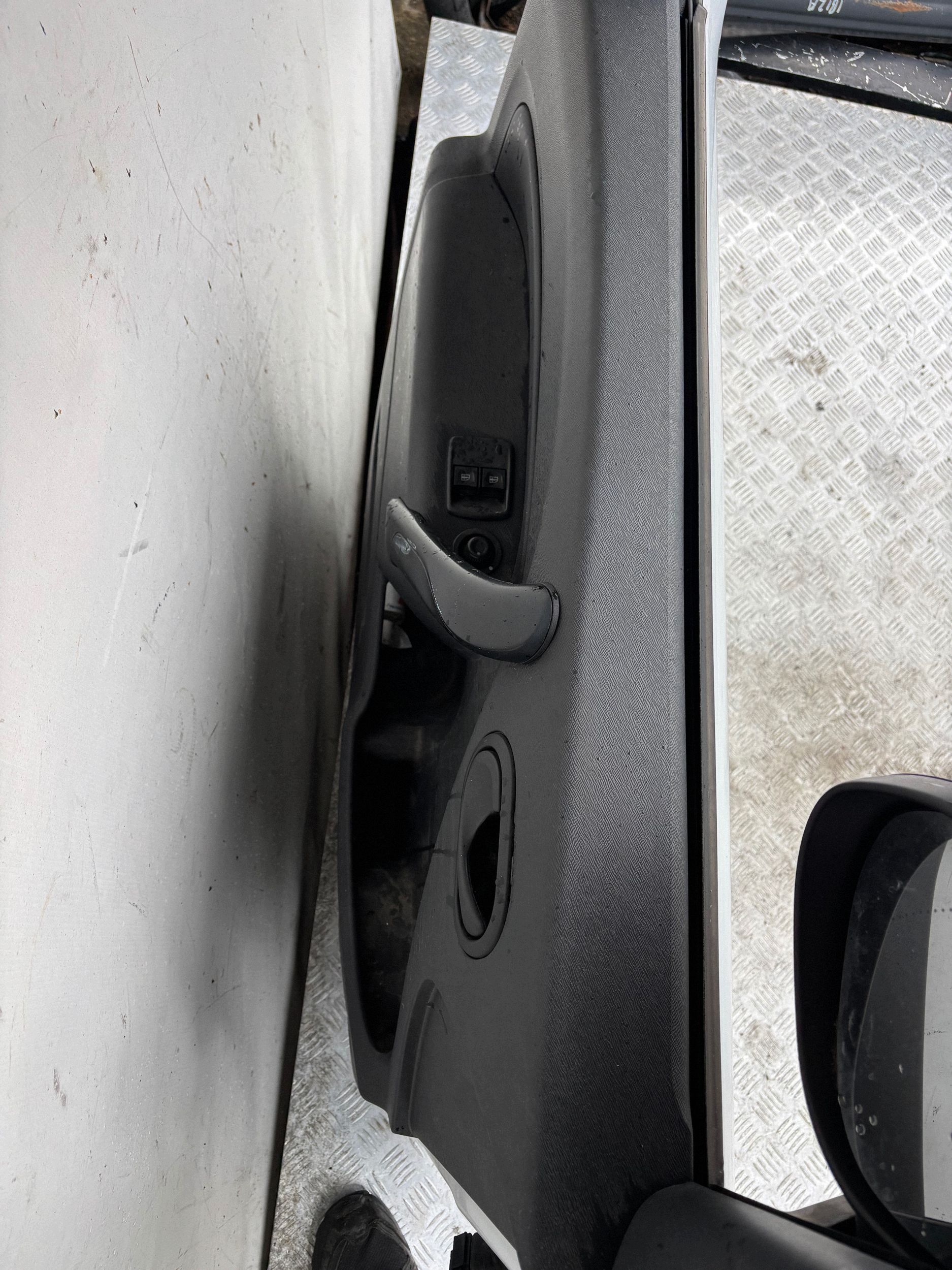 door front front left RENAULT KANGOO II 08