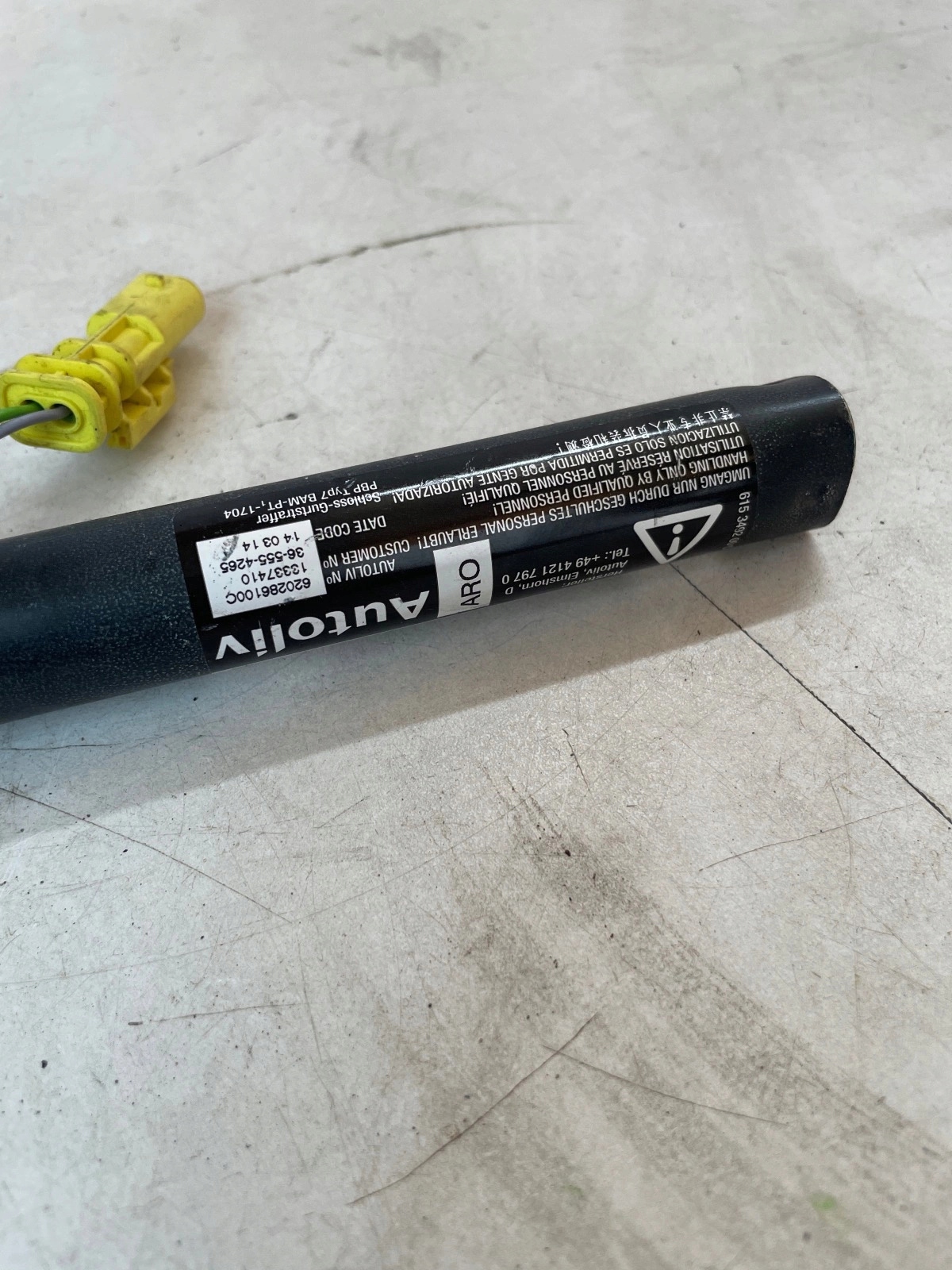 adjuster supports front front right Opel Astra J GTC 3D
