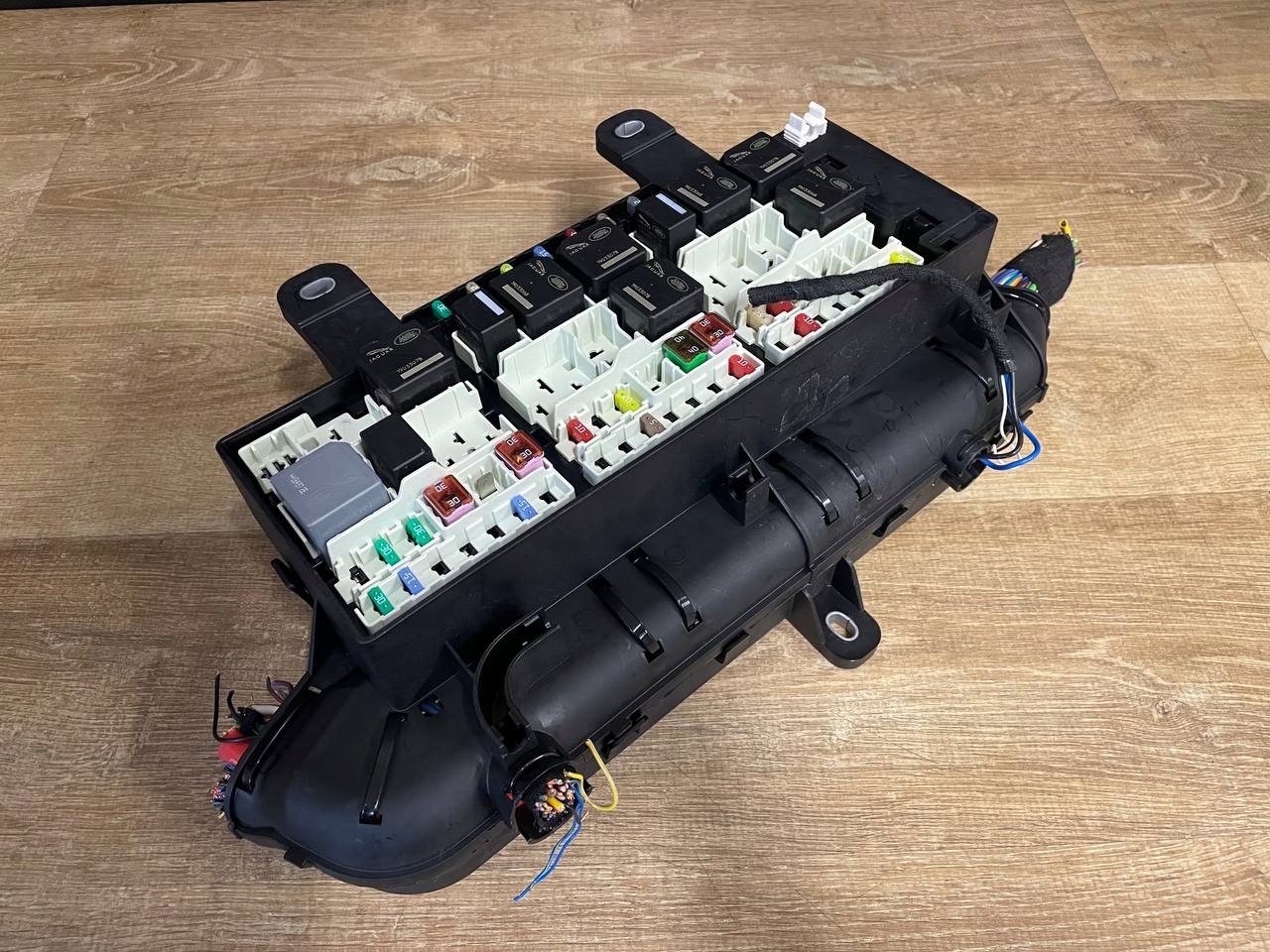 Moduł skrzynka BSI Jaguar F-Pace X761 OE HK83-14A067-FA