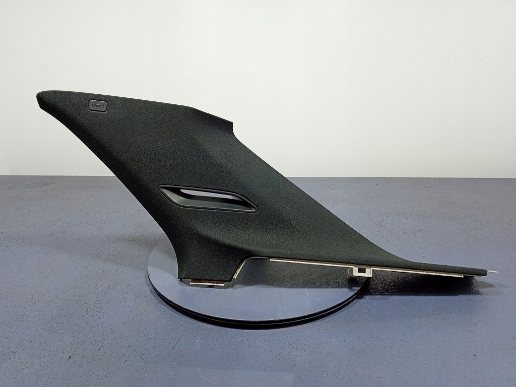 MERCEDES GLE W167 OSŁONA SŁUPKA C TYŁ PRAWA CZARNA A1676909404