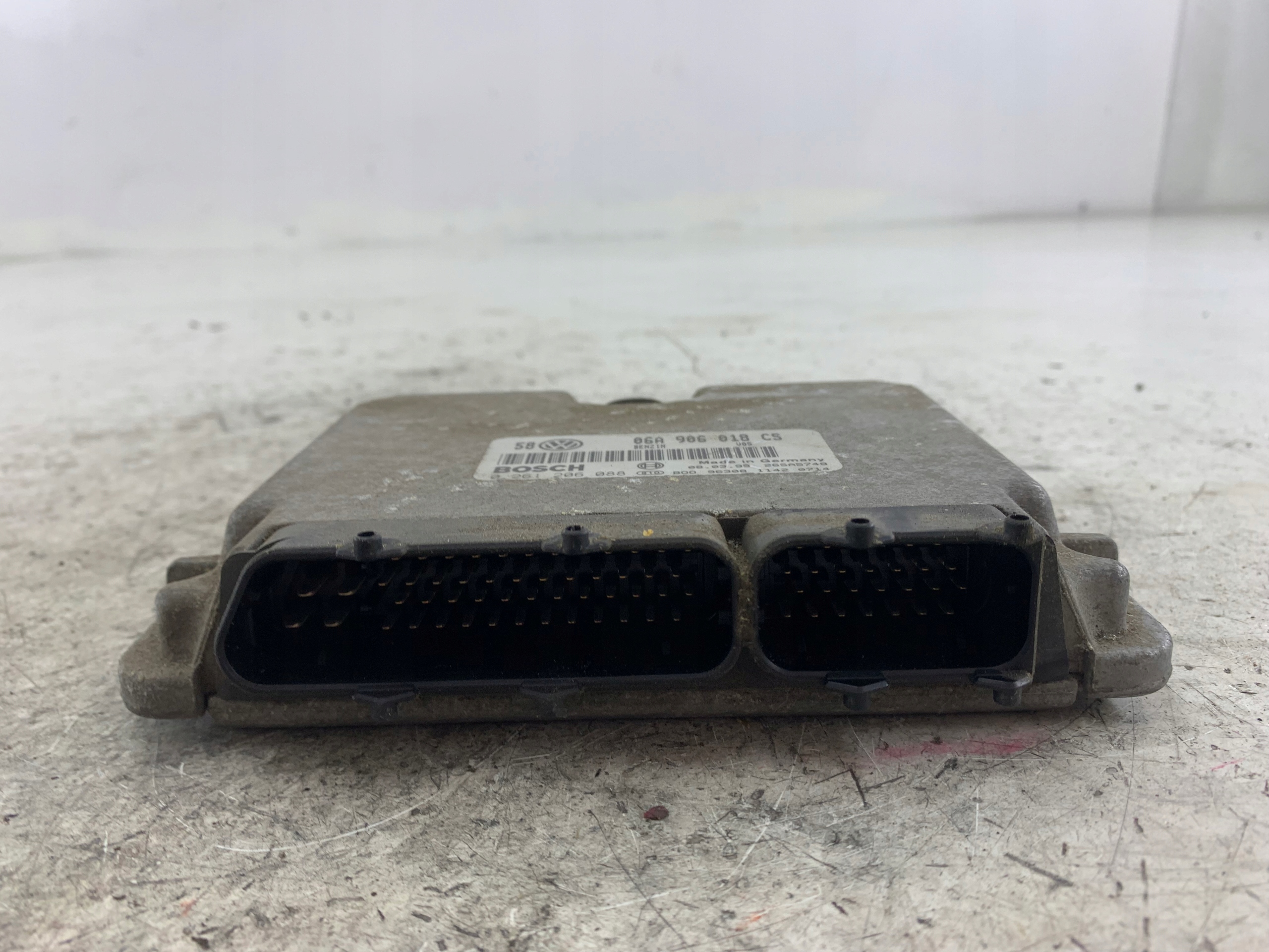 VW GOLF IV 2.0 control unit of the engine 06A906018CS