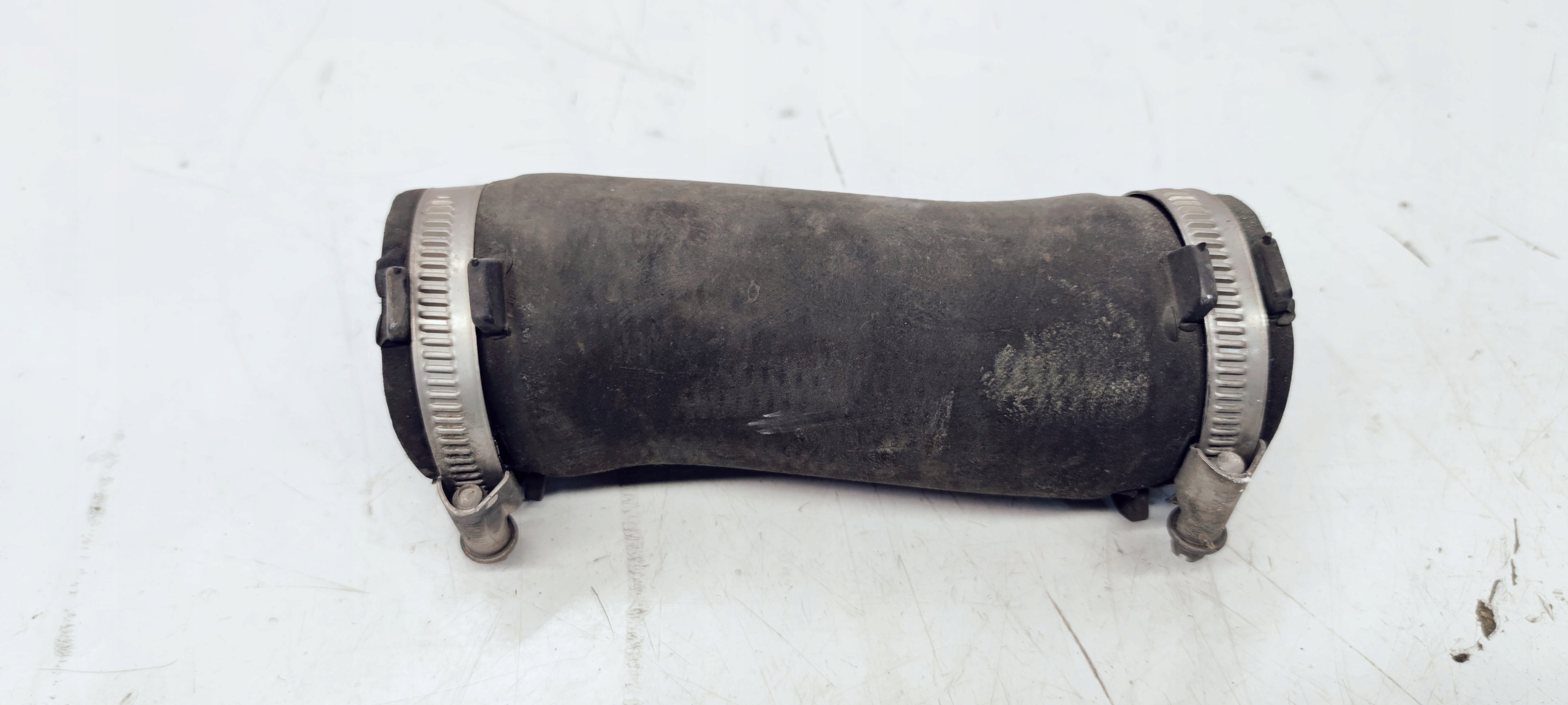 trouba hadice intercoolera AUDI A6 C6 4F0145708L