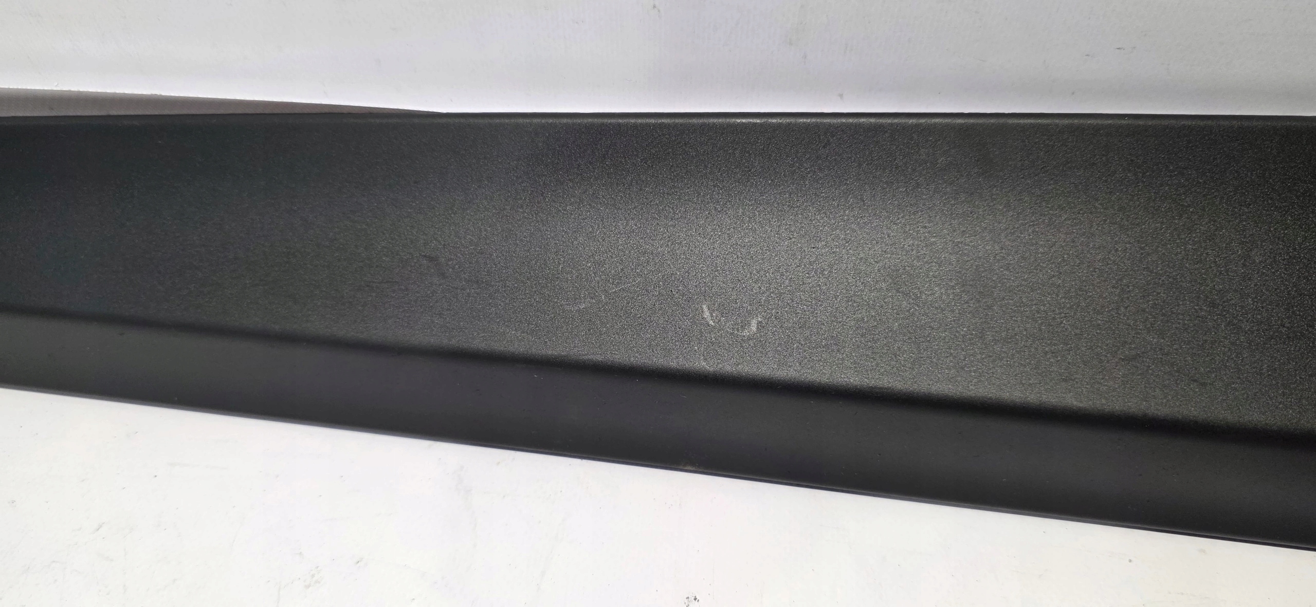 moulding door left front LEXUS LBX 23- original 75074-52050