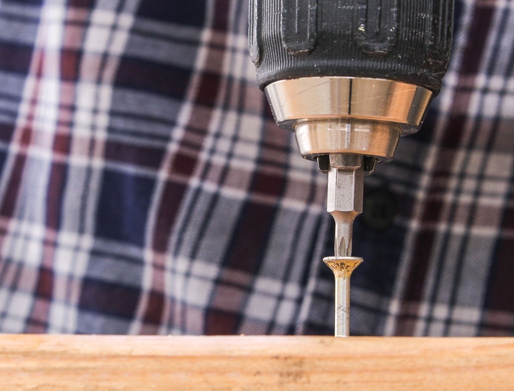 ZESTAW BITÓW 16szt BIT BITY PRZEDŁUŻKA ADAPTER DO WKRĘTARKI WIERTARKI Liczba elementów w zestawie 16 szt.