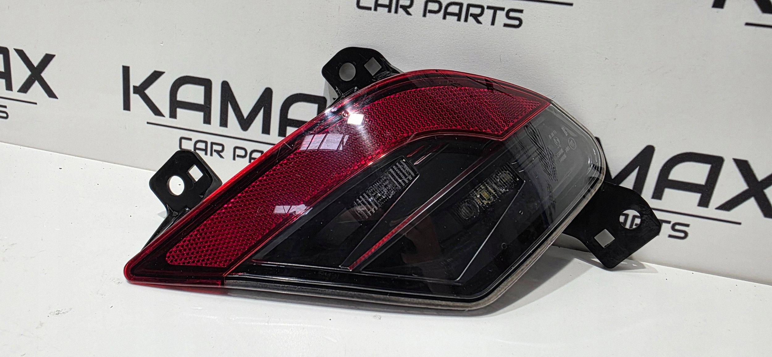 light rear right side Renault Austral 265808773R