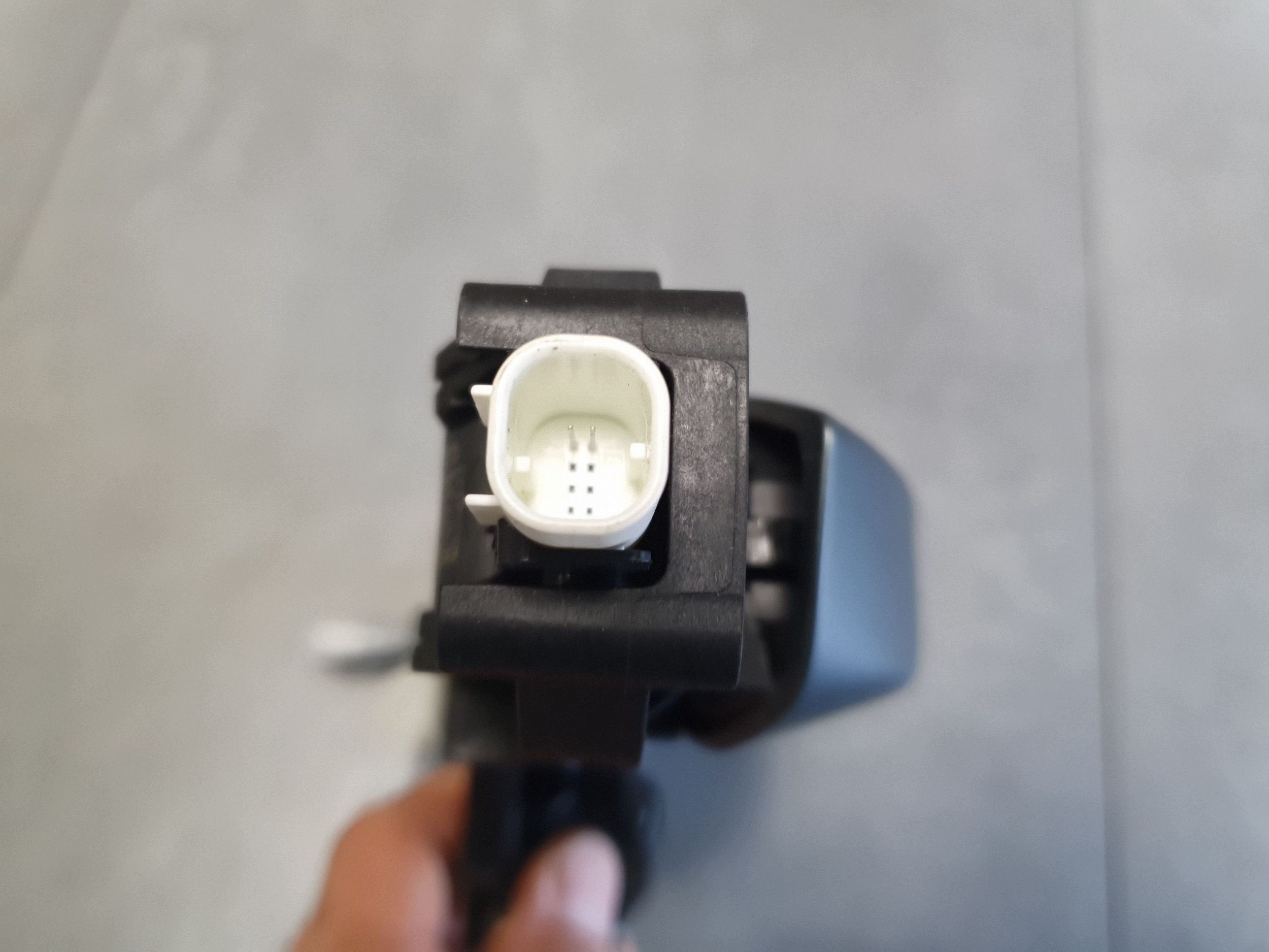 Cupra Leon IV exterior handle door left front kessy LS7E 5FB837205