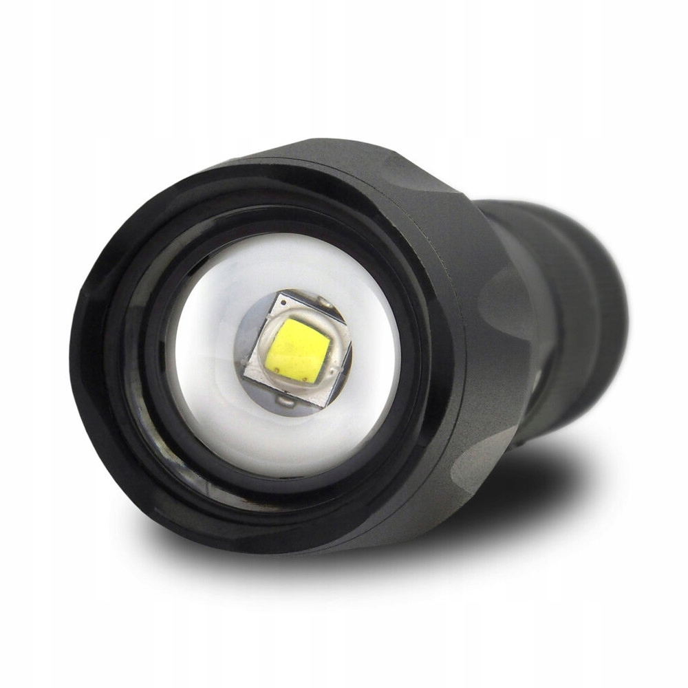 LATARKA LED CREE XML2 5 TRYBÓW ZOOM 600lm 200m 10W Model FL-600