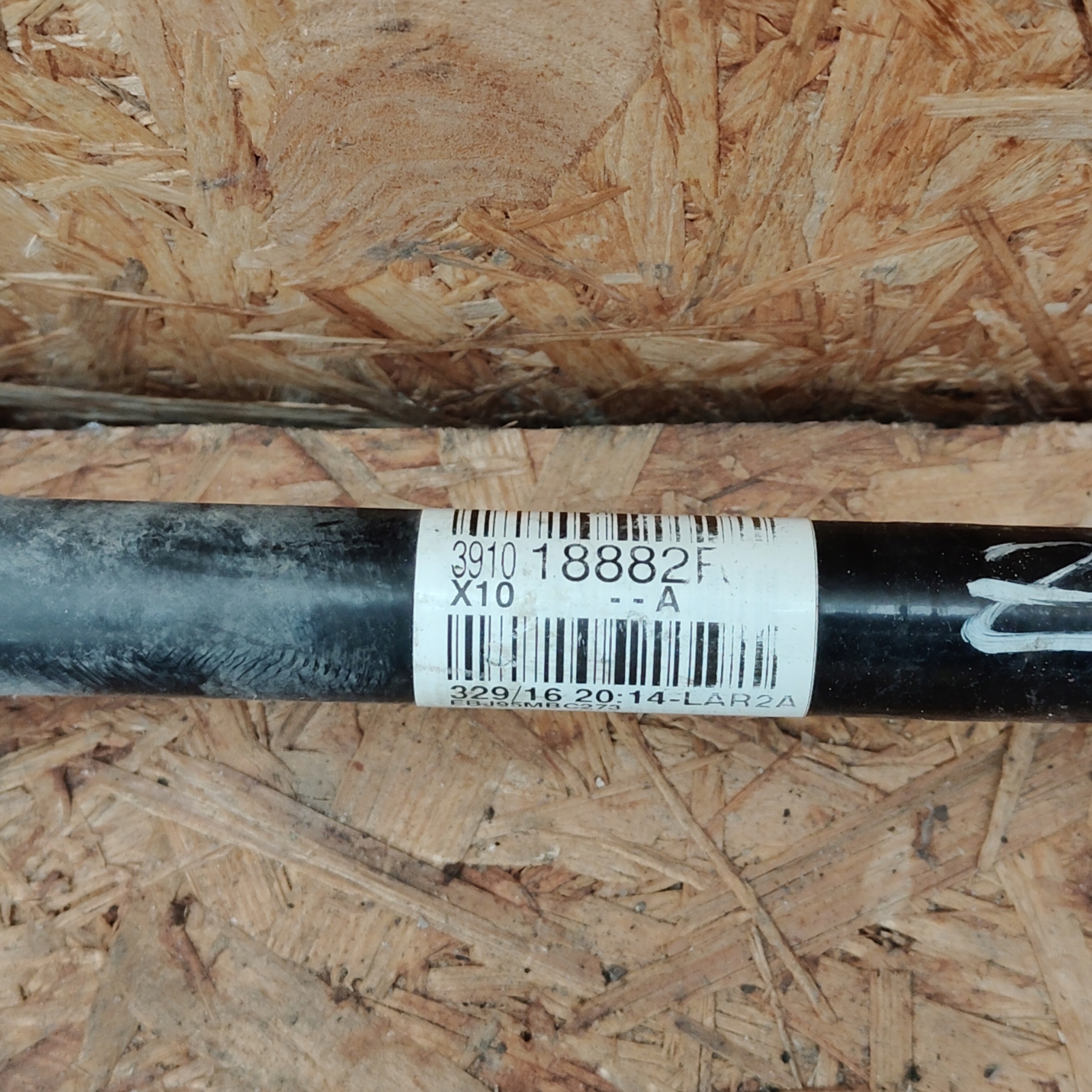 semi-axis left short. RENAULT ZOE 391018882R