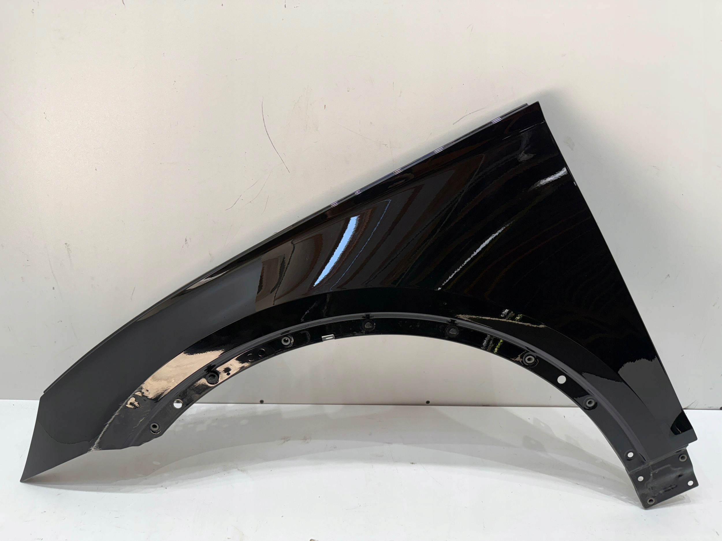 AUDI Q5 II 80A BŁOTNIK LEWY PRZÓD PRZEDNI