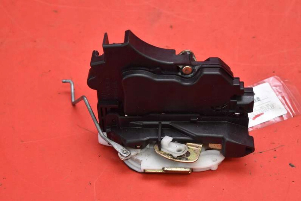 lock door right front front EU MITSUBISHI OUTLANDER 1 and 01-08