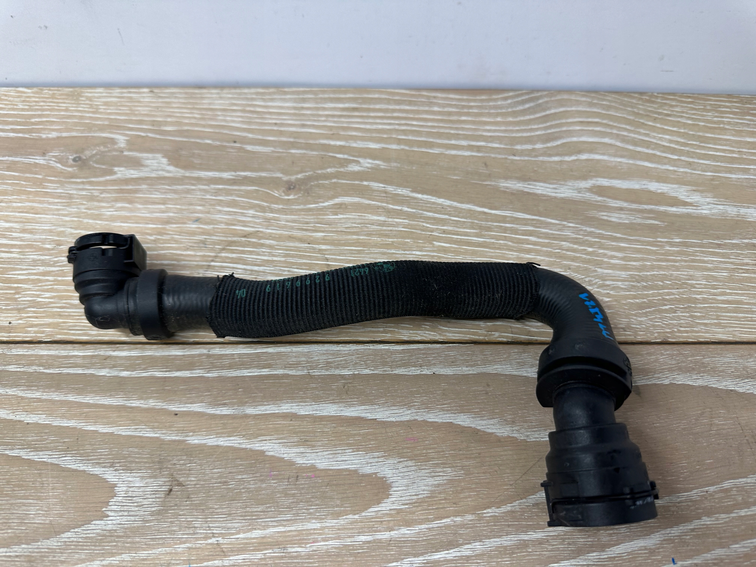 crijevo cijev prijenos vode BMW G30 G31 G11 G12 9299619