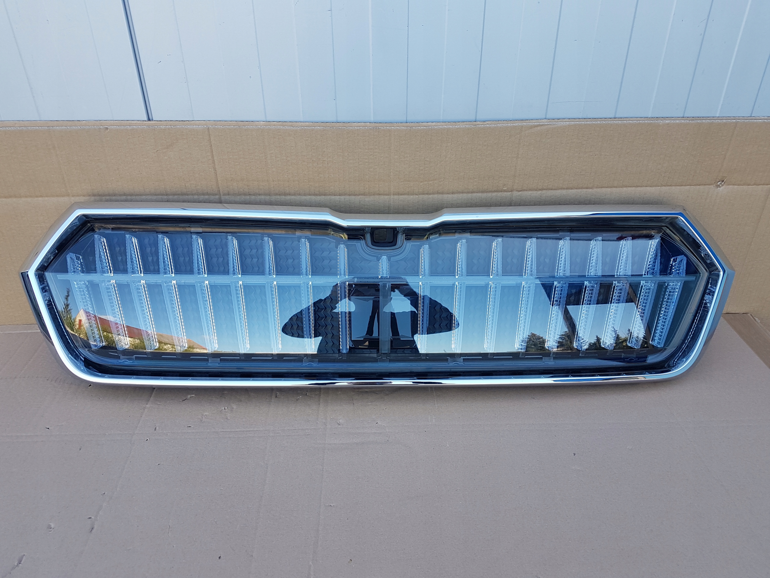 GRILL ATRAPA SKODA ENYAQ CRYSTAL FACE KAMERA RADAR LED Numer katalogowy części GRILL ATRAPA SKODA ENYAQ CRYSTAL FACE KAMERA RADAR LED