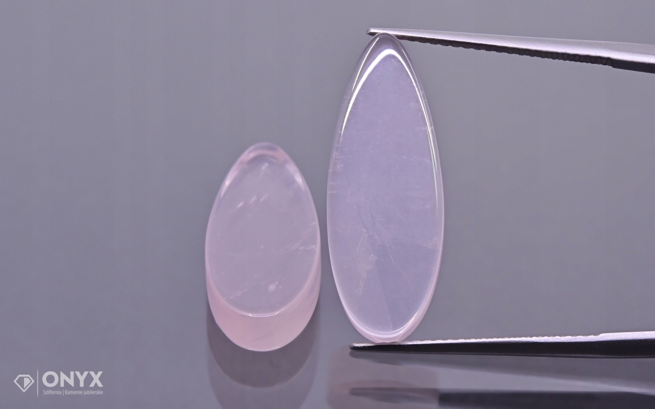 Křemen růžový mělký Para slza 24x9 mm