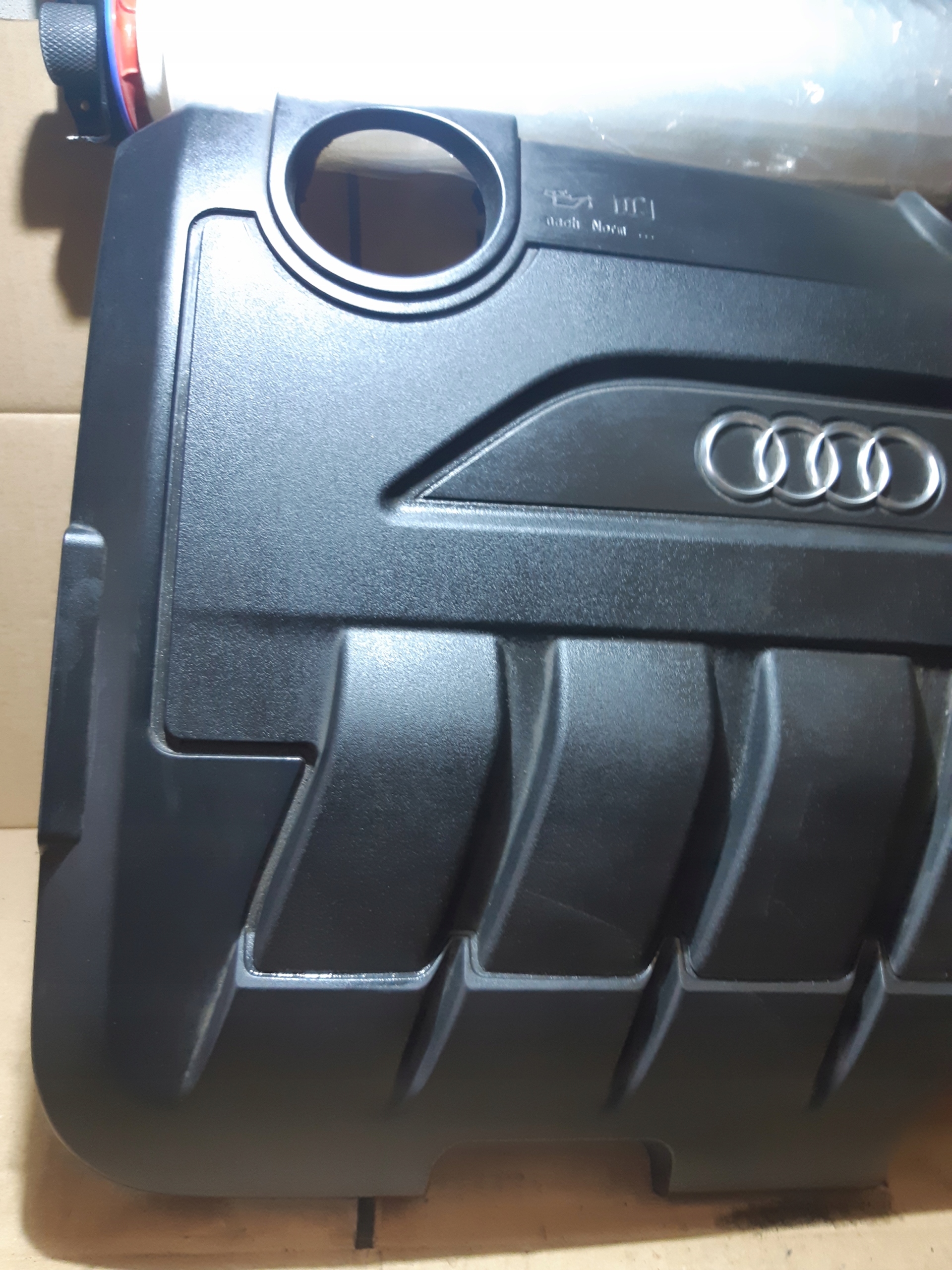 AUDI TDI upper cover engine housing cover 03L103925AN