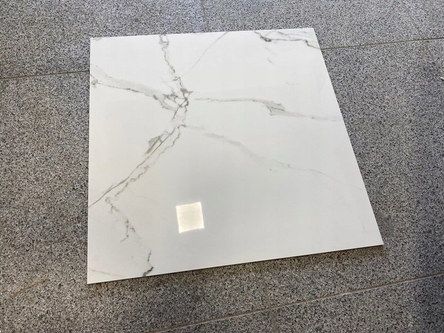 płytka 60x60 poler marmur biały Calacatta Wykończenie błyszczące