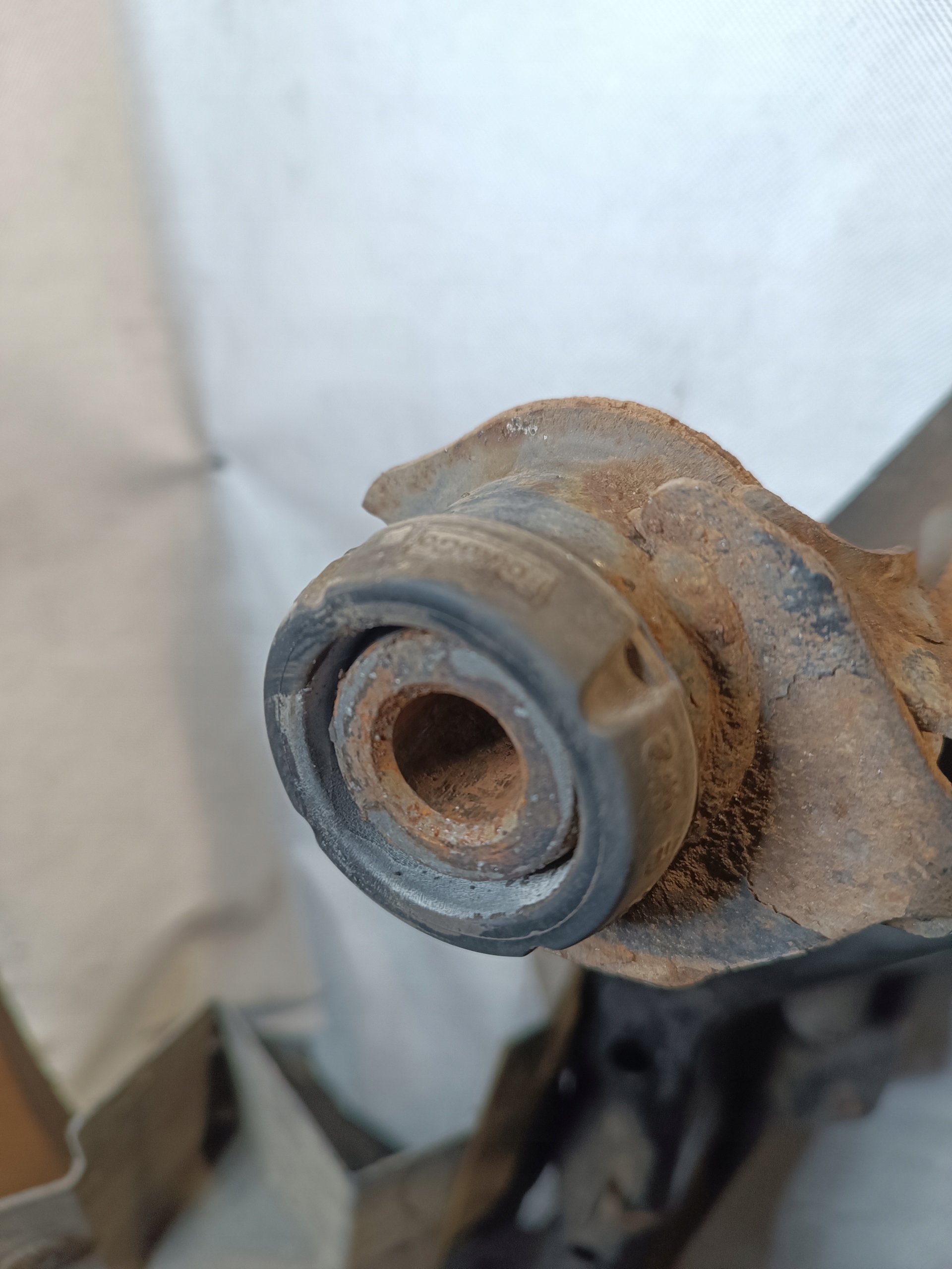 MAZDA CX-7 2.3 sider axle beam subframe front 2007r 4X4