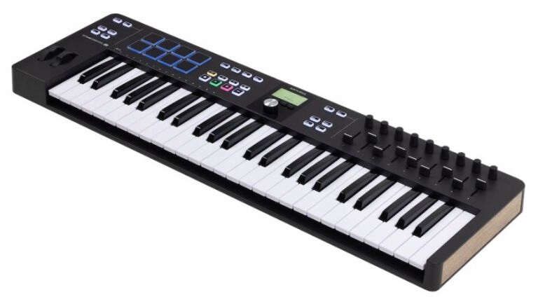 ARTURIA KeyLAB Essential 49 3 Black KLAWIATURA STERUJĄCA 49 KLAWISZY CZARNA Marka Arturia