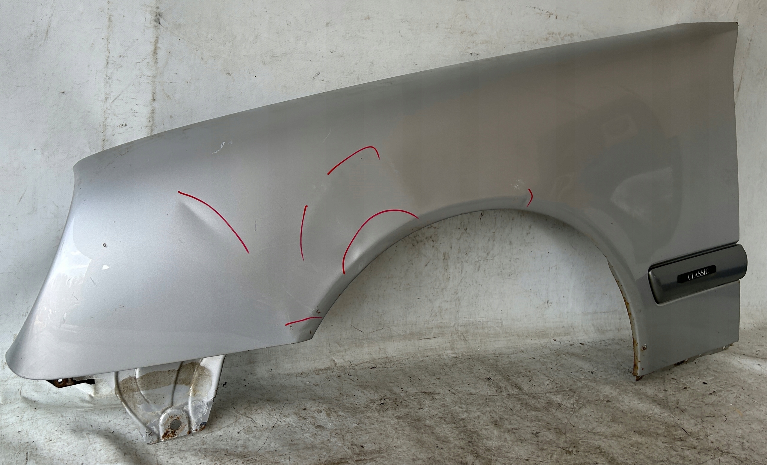 fender left front MERCEDES E-KLASA 210 LIFT