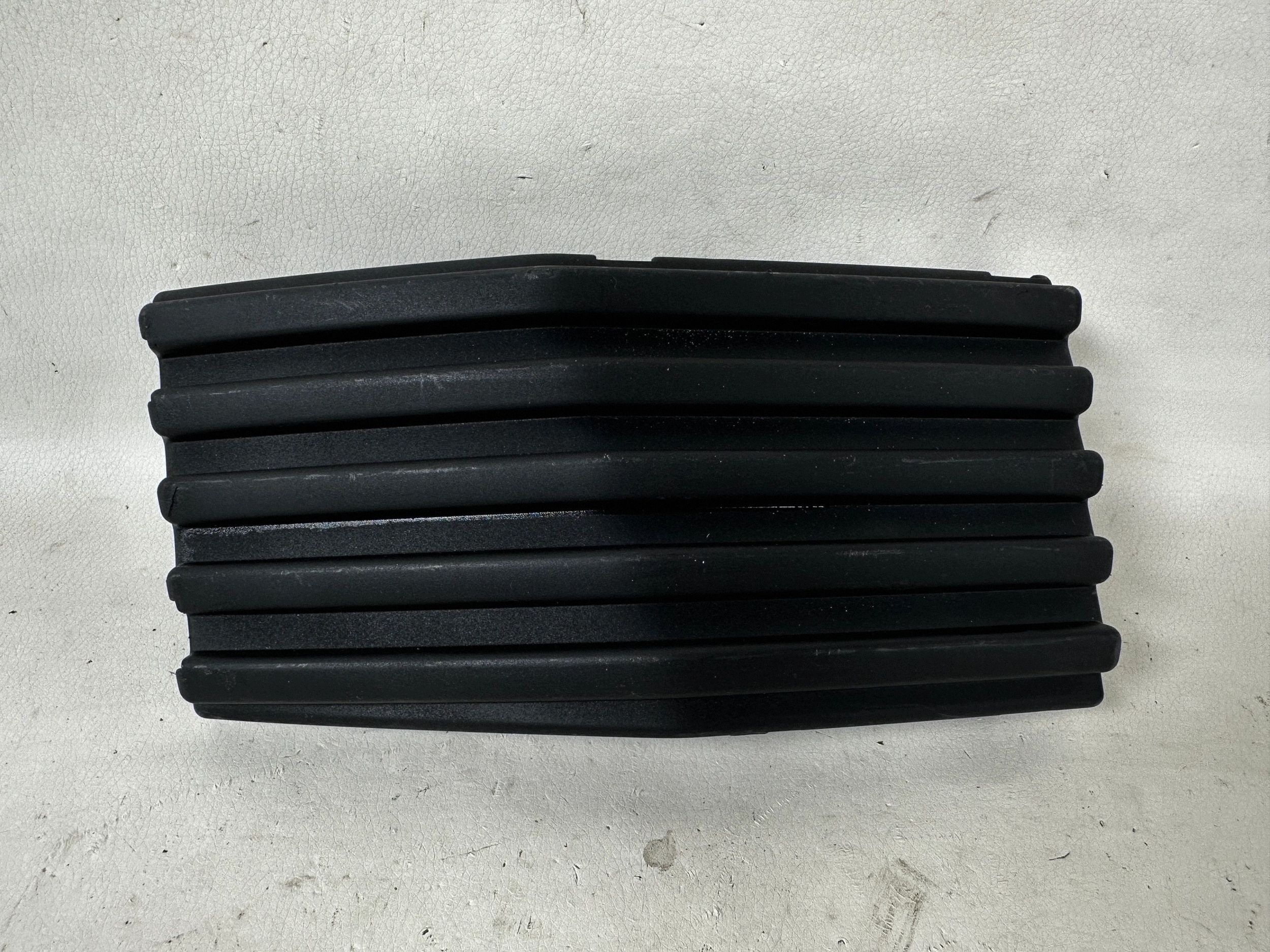 Peugeot 3008 de couverture avant couverture grilla 9837414880
