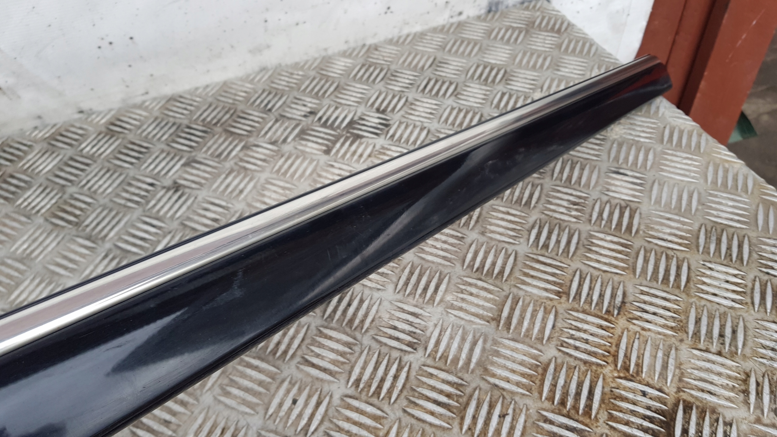MERCEDES W220 moulding door left right front 197