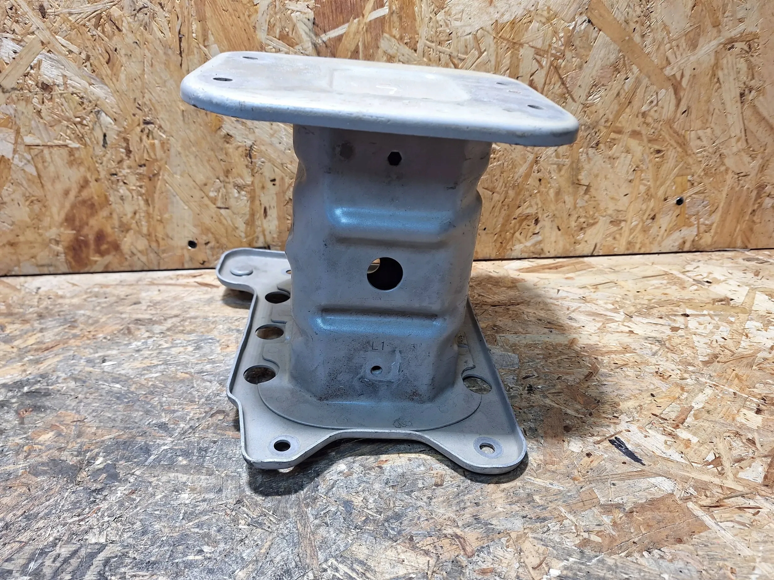 beam tip left front CHEVROLET CAPTIVA ANTARA 06
