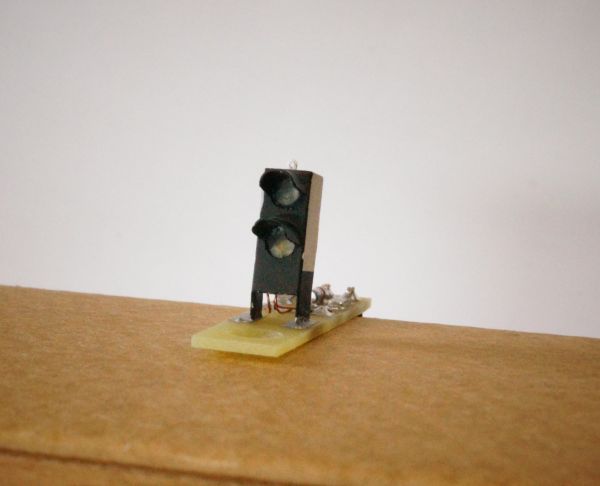 Tarcza manewrowa karzełkowa H0