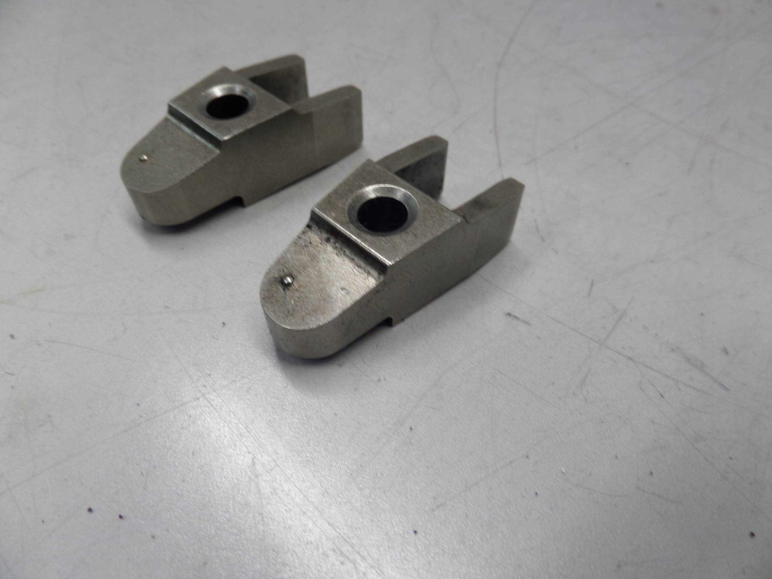 MERCEDES W210 E-KLASA ŁAPKA STOPKA WTRYSKU 2.2 CDI Typ samochodu Samochody osobowe