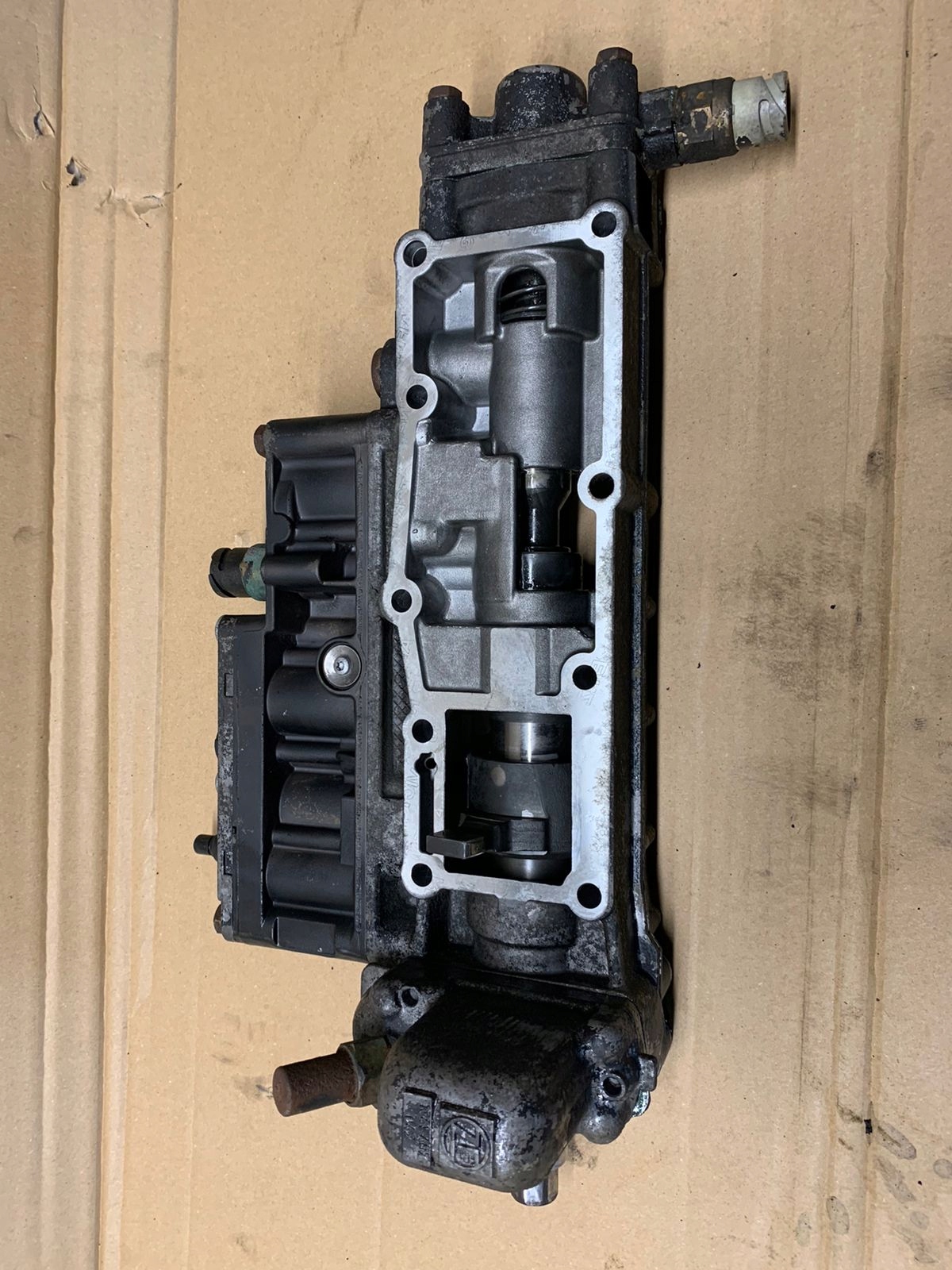 Kazoo　559 81.25806-7072 Wabco 4462100060 Блок ZBR центральный бортовой