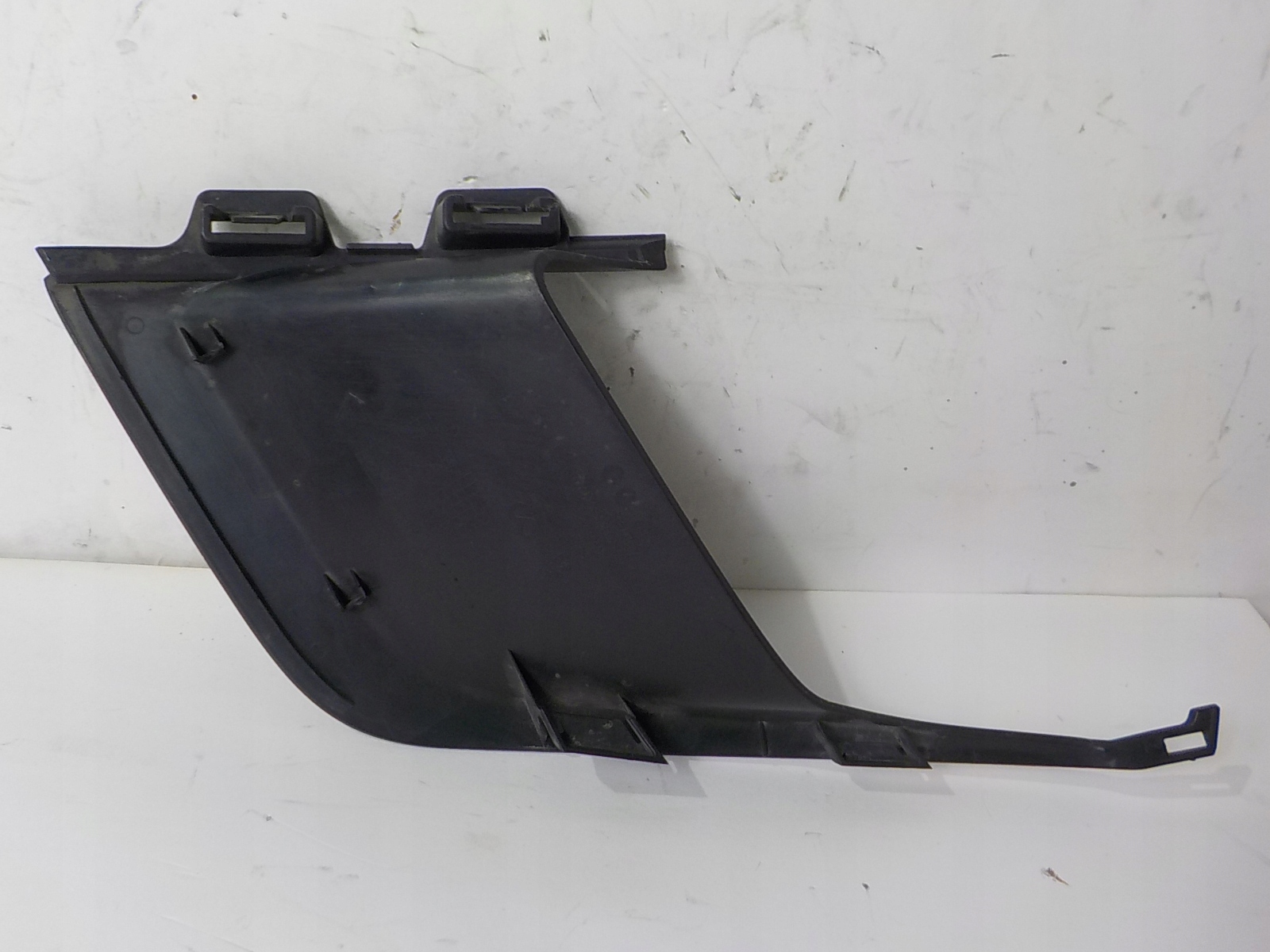 PEUGEOT 308 and T7 LIFT grid grille W bumper moulding left front