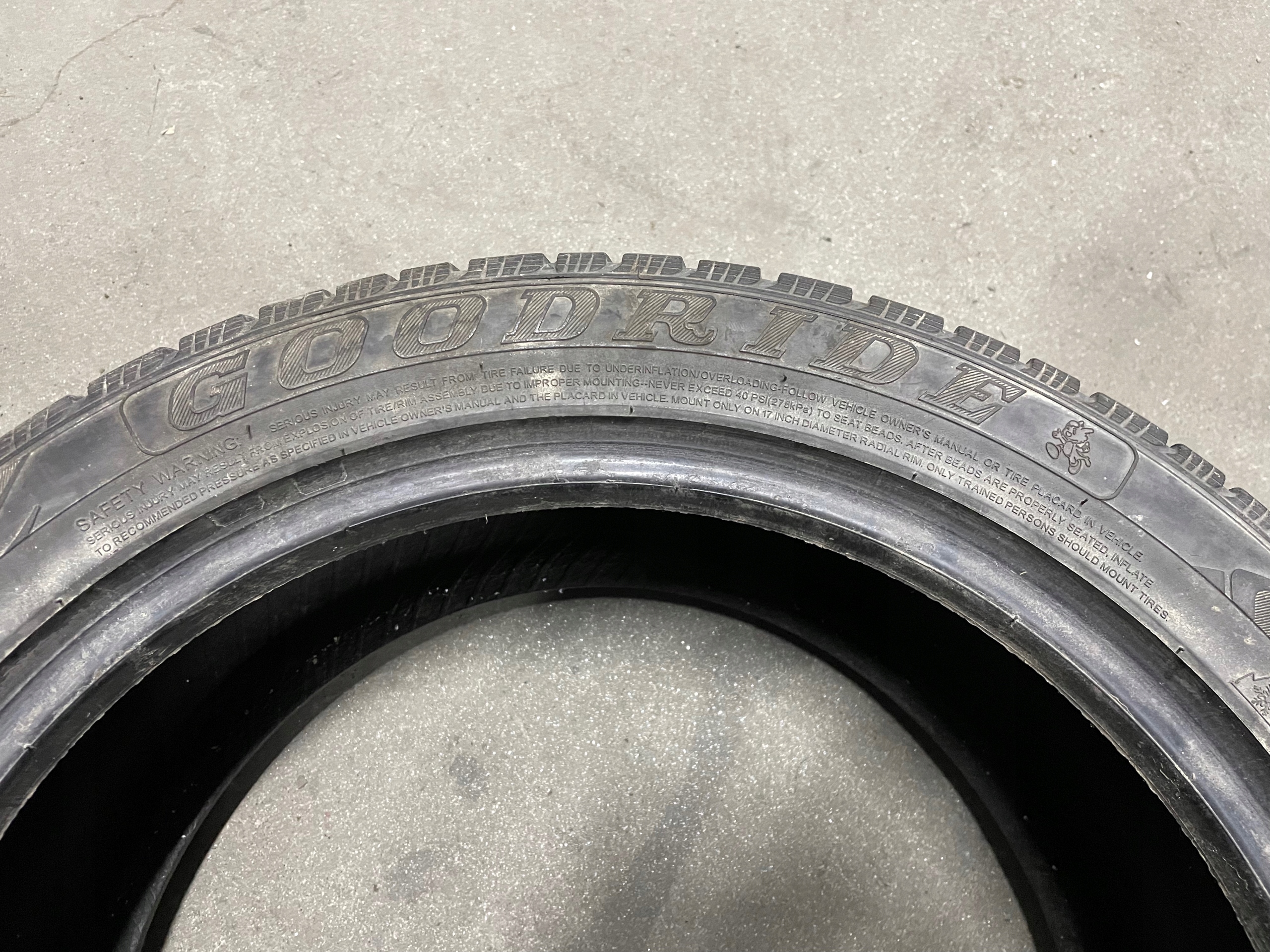GOODRIDE SW608 OPONY ZIMOWE 4 SZTUKI 225/45 R17 Marka Goodride