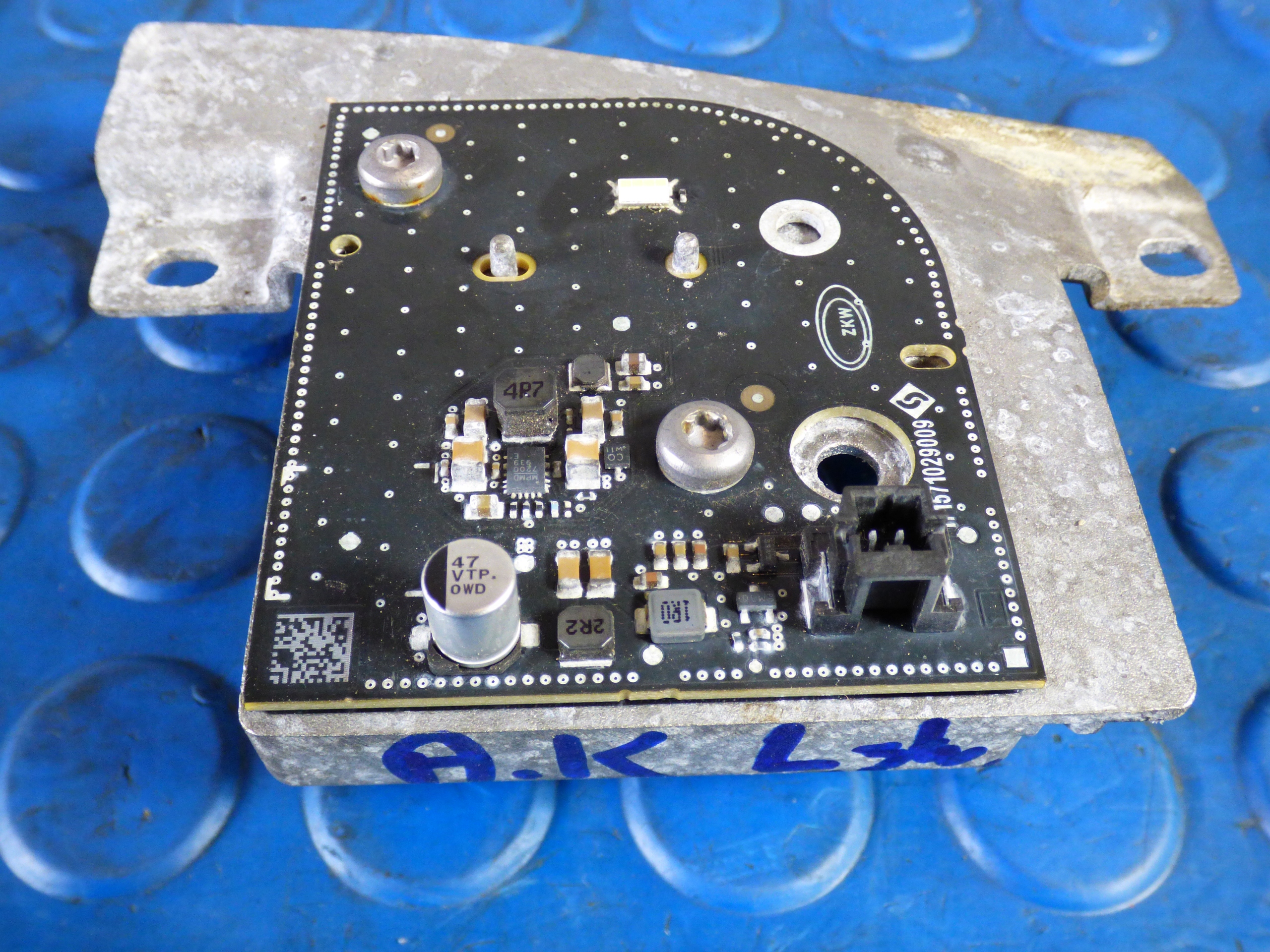 module LED w lampie reflektora left right stBDB OPEL ASTRA K V