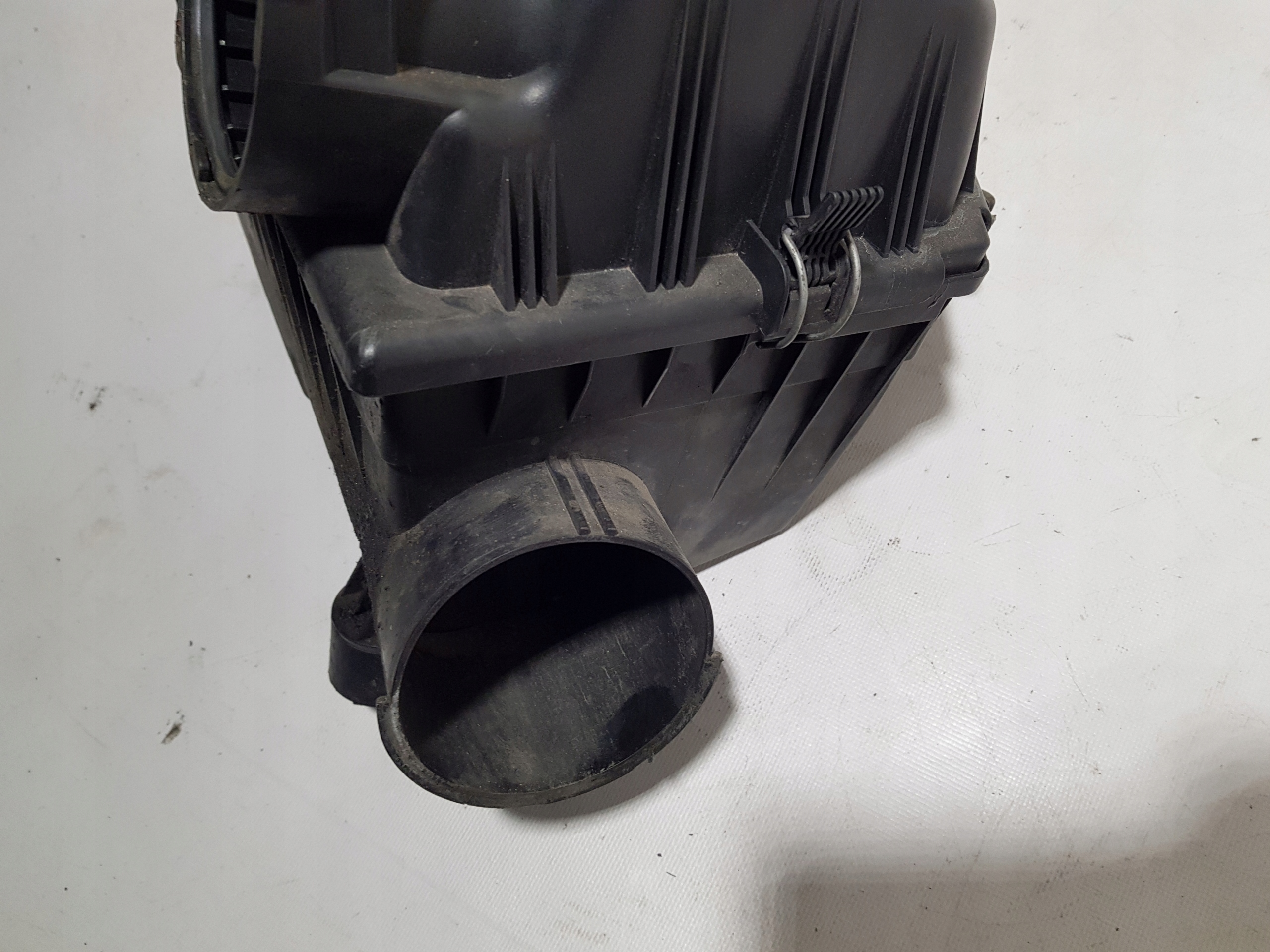 Gehäuse filter luft BMW E63 E64 4.4 V8 7521021