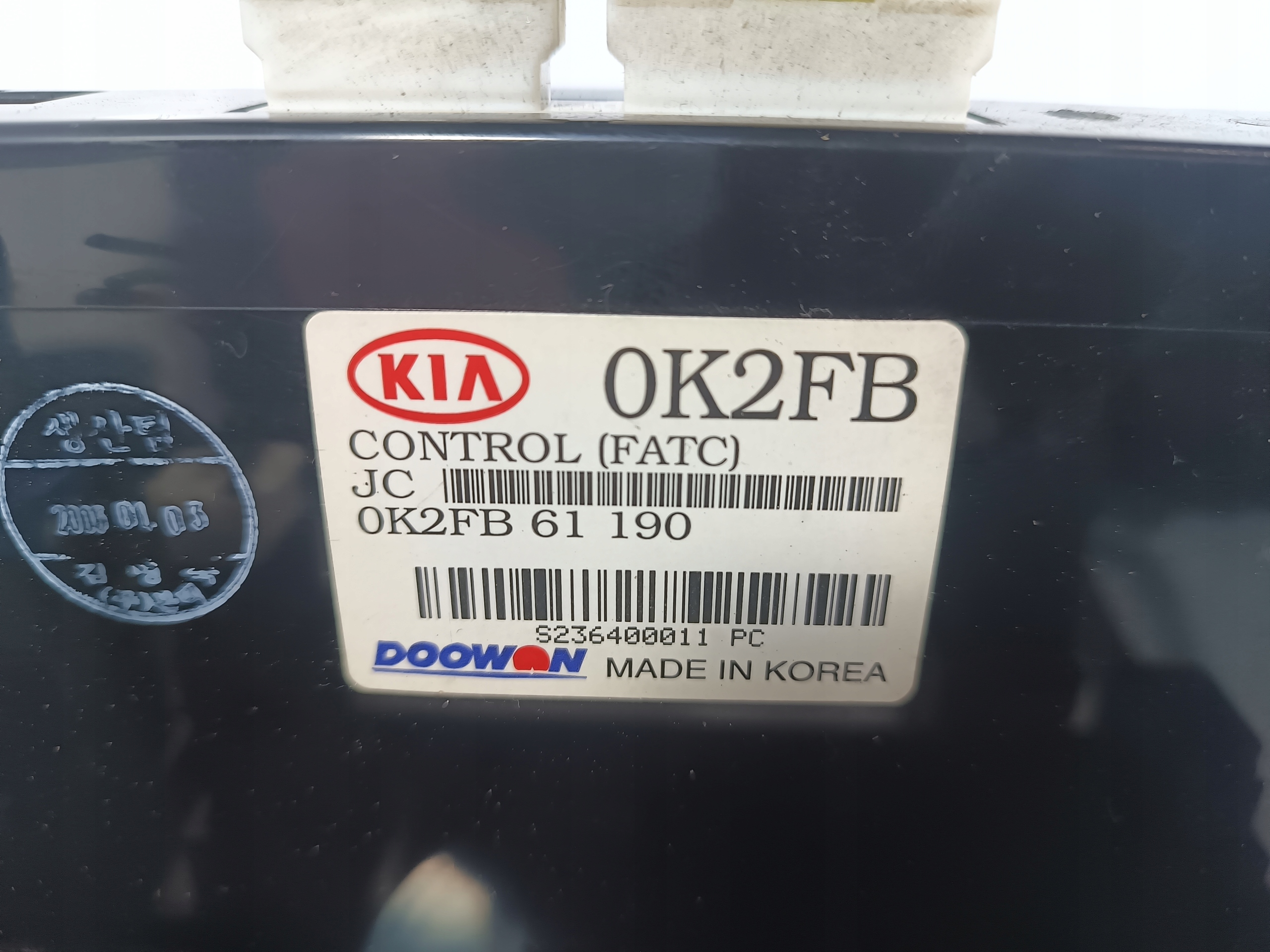 Kia Carens 2 II 02-06 PANEL Controllo REGULACJA BOCCHETTE OE OK2FB61190