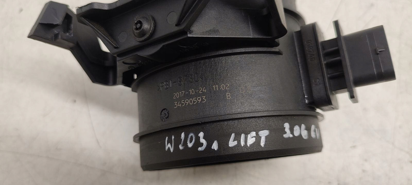 flow meter Mercedes W203 LIFT 3,0 V6