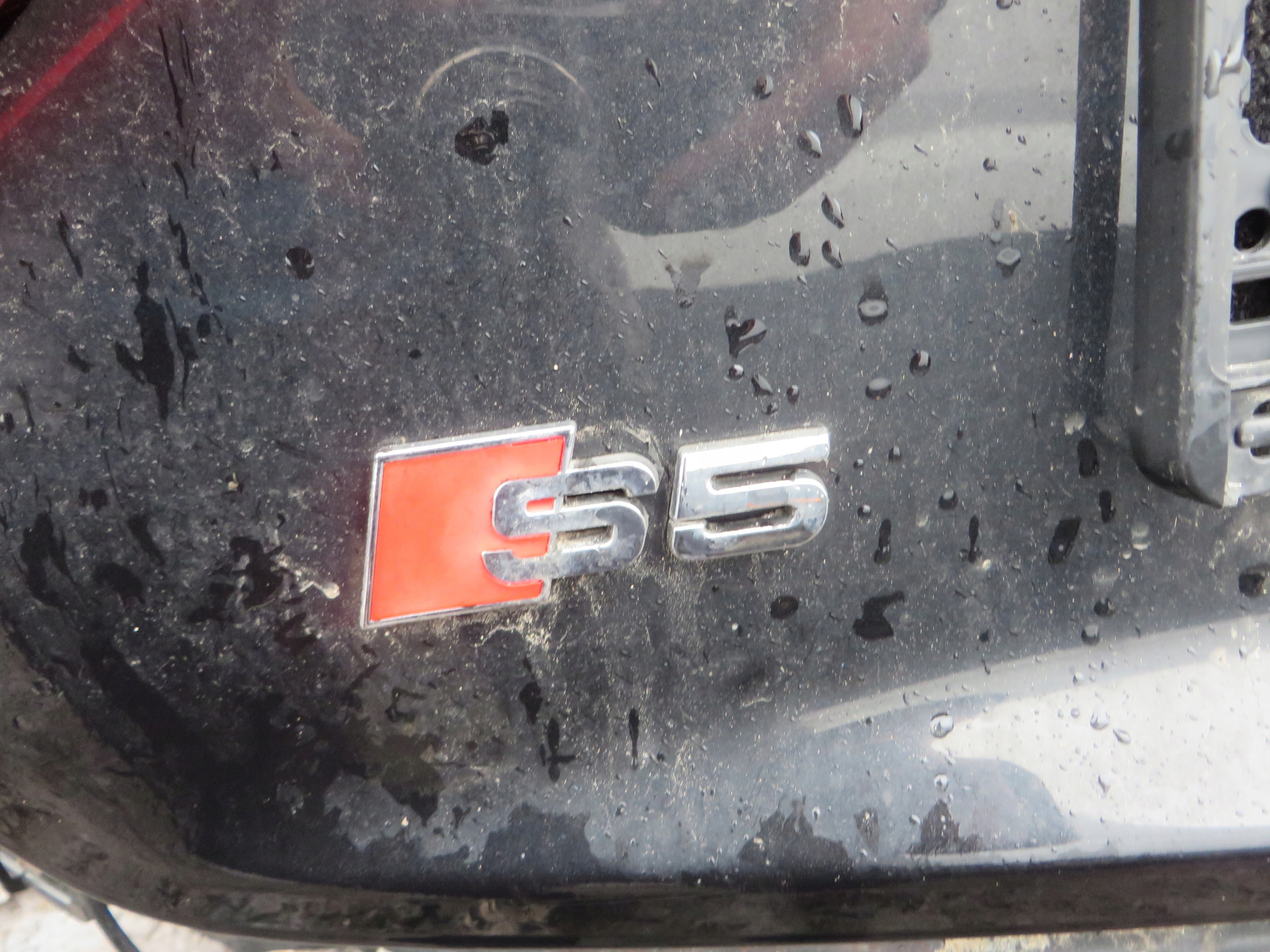 AUDI S5 A5t ЕМБЛЕМА КРИШКИ ЗАД. ЗАДНЬОЇ (X)