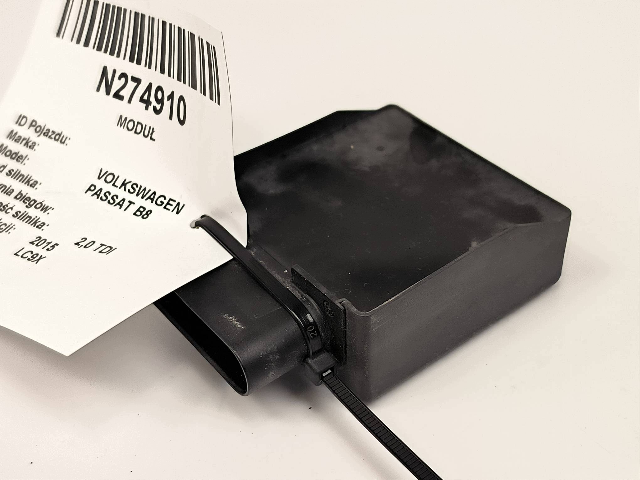 module pompe carburant 5Q0906121F VOLKSWAGEN PASSAT B8