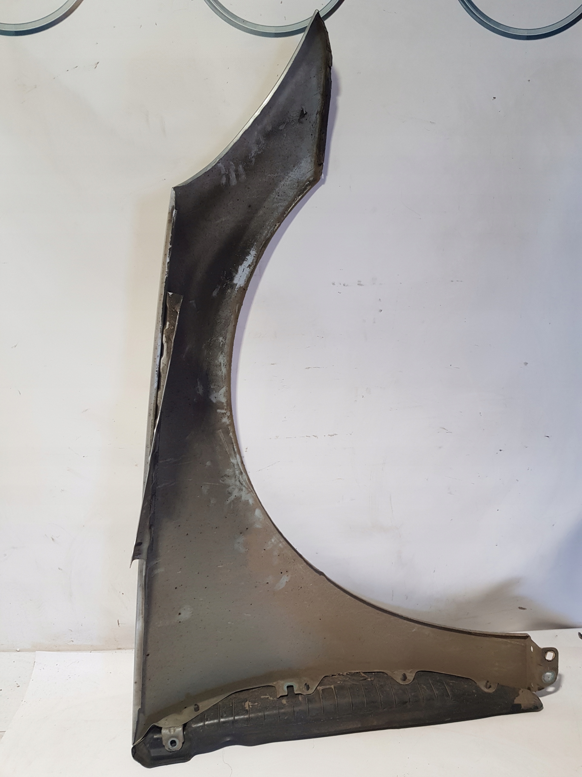 fender left front MERCEDES W251 C775 775