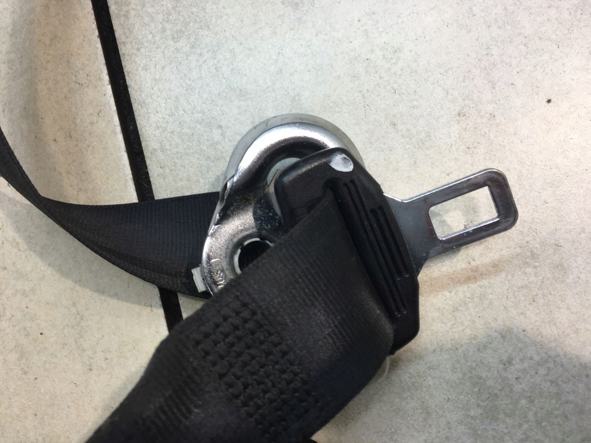 tension belt safety right front GOLF IV 3D 1J3857706J