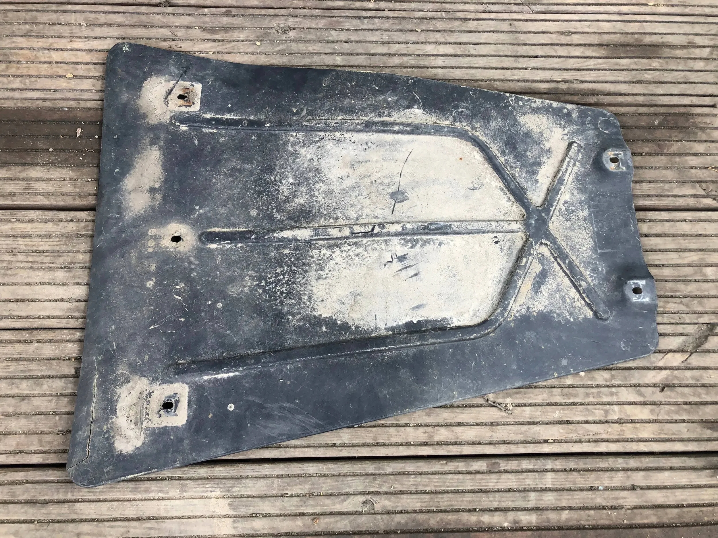 cover below engine OPEL 13314295