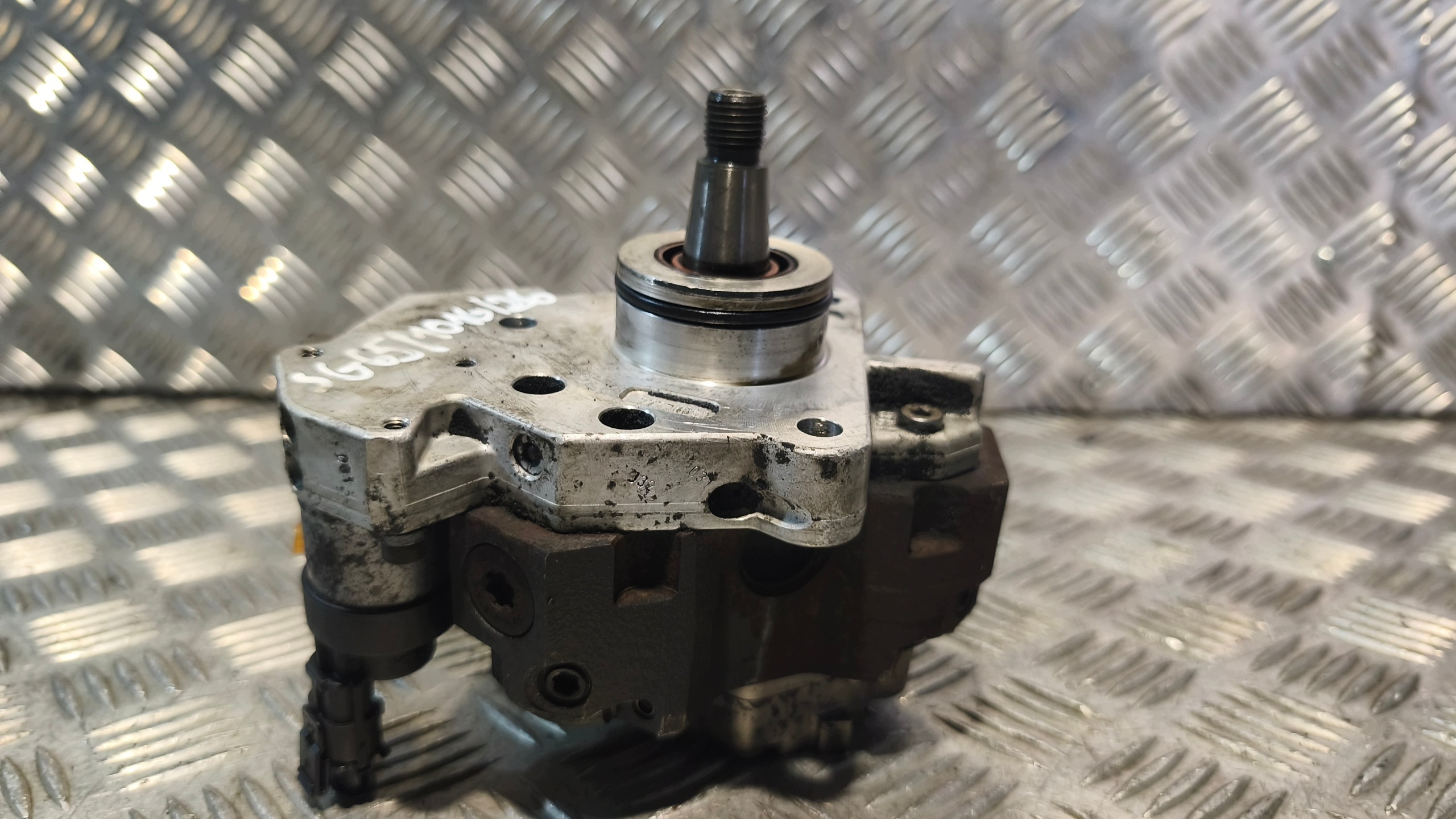 injection pump RENAULT ESPACE 2.2D 2005r H8200041766