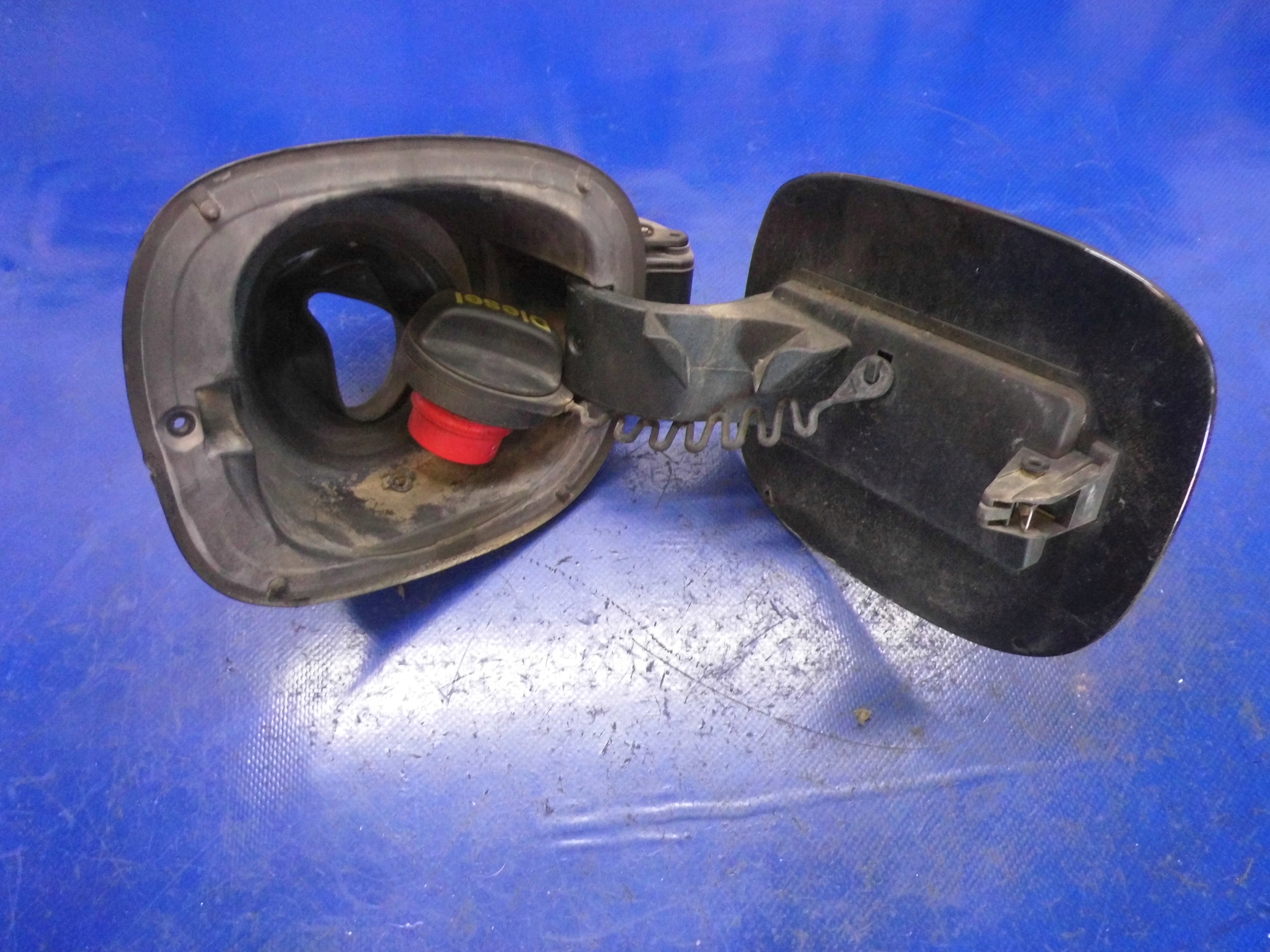 KLAPAKA WLEW 2.0D Carburant VOLVO S60 II V60 II