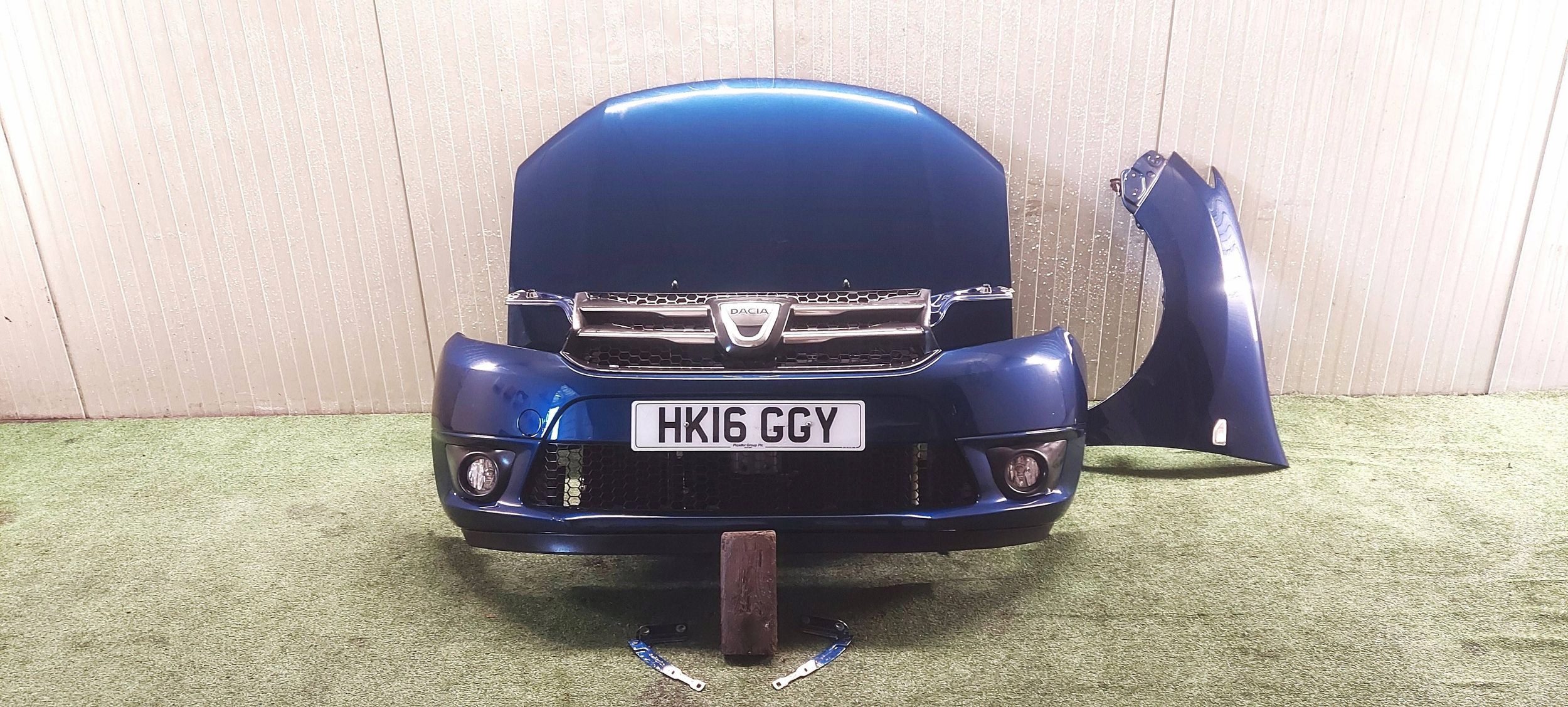bumper front DACIA LOGAN II SANDERO II 12-16 LAK: TERPR