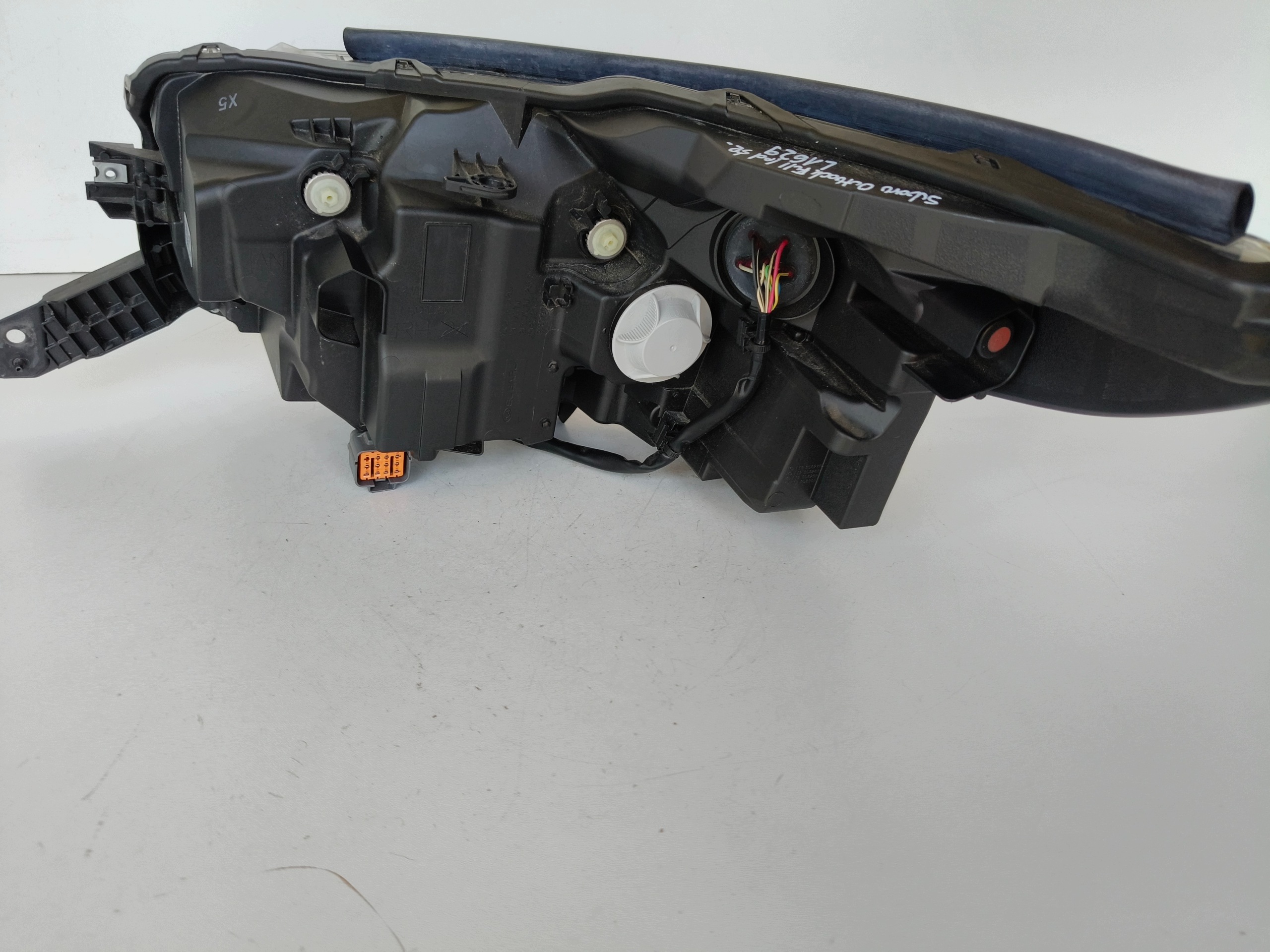 light right REFLEKTOR SUBARU OUTBACK 22- LIFT FULL LED
